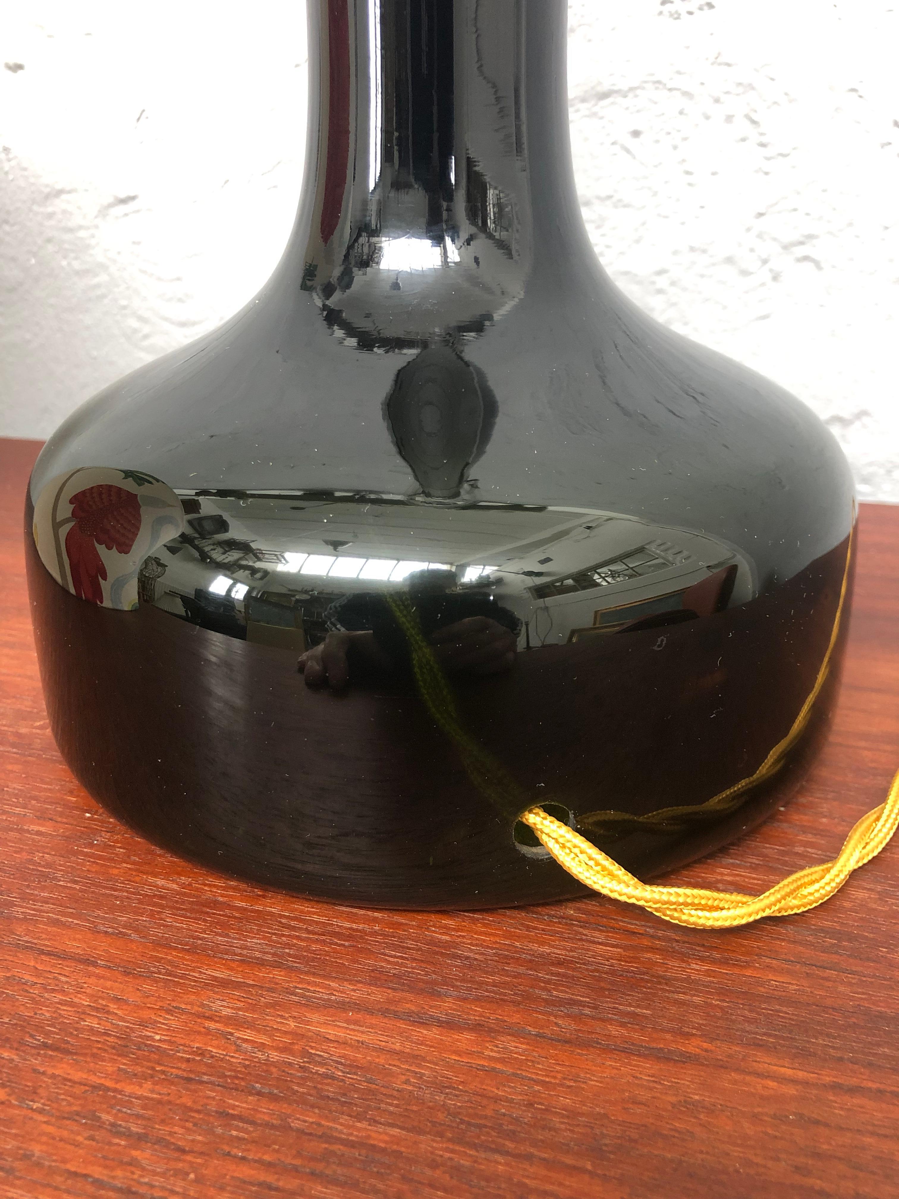 Dunkelgrüne Vintage-Tischlampe aus Glas von Biilman-Petersen für Le Klint im Zustand „Gut“ im Angebot in Søborg, DK