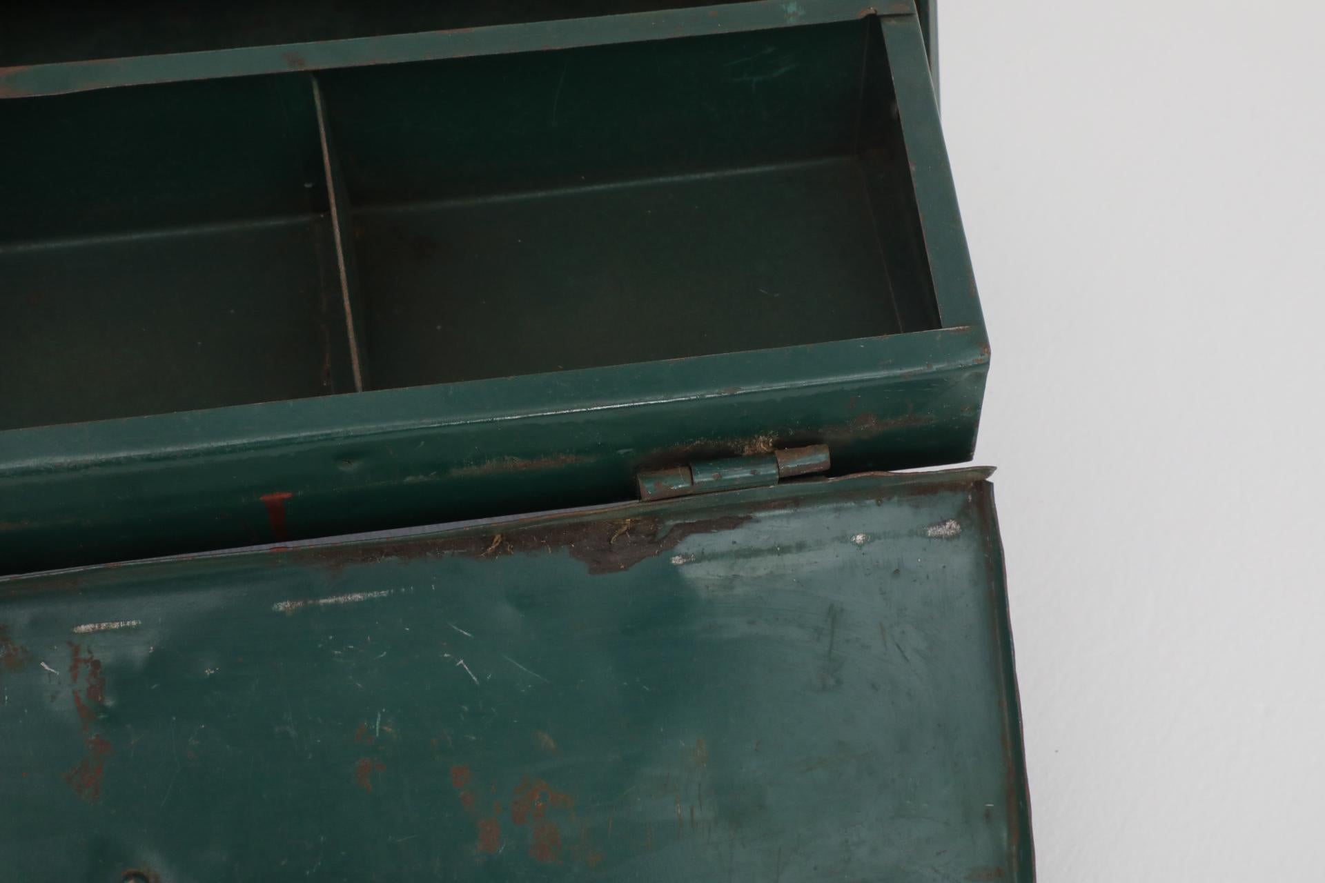 Vintage Dark Green Tool or Tackle Box For Sale 6