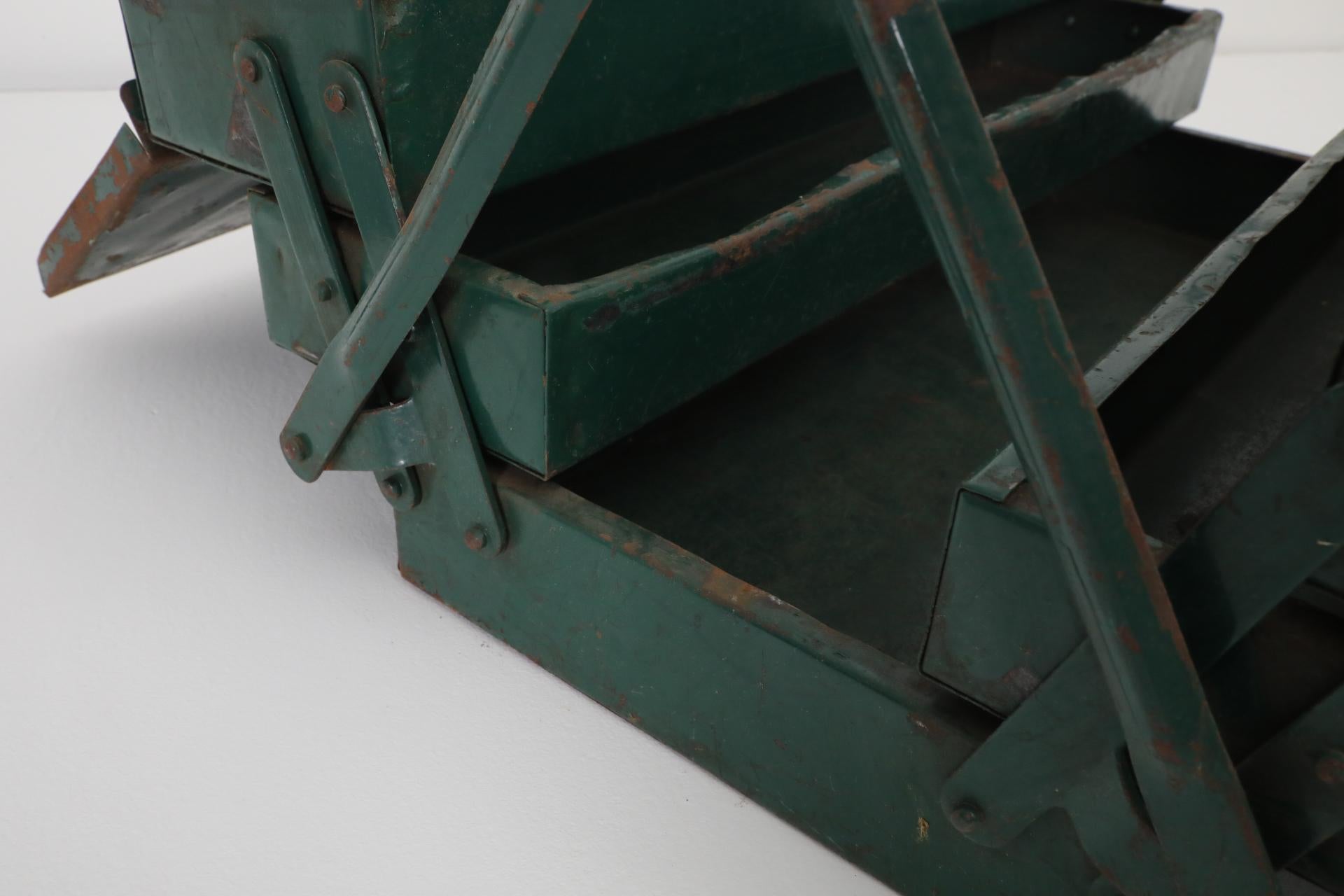 Vintage Dark Green Tool or Tackle Box For Sale 2