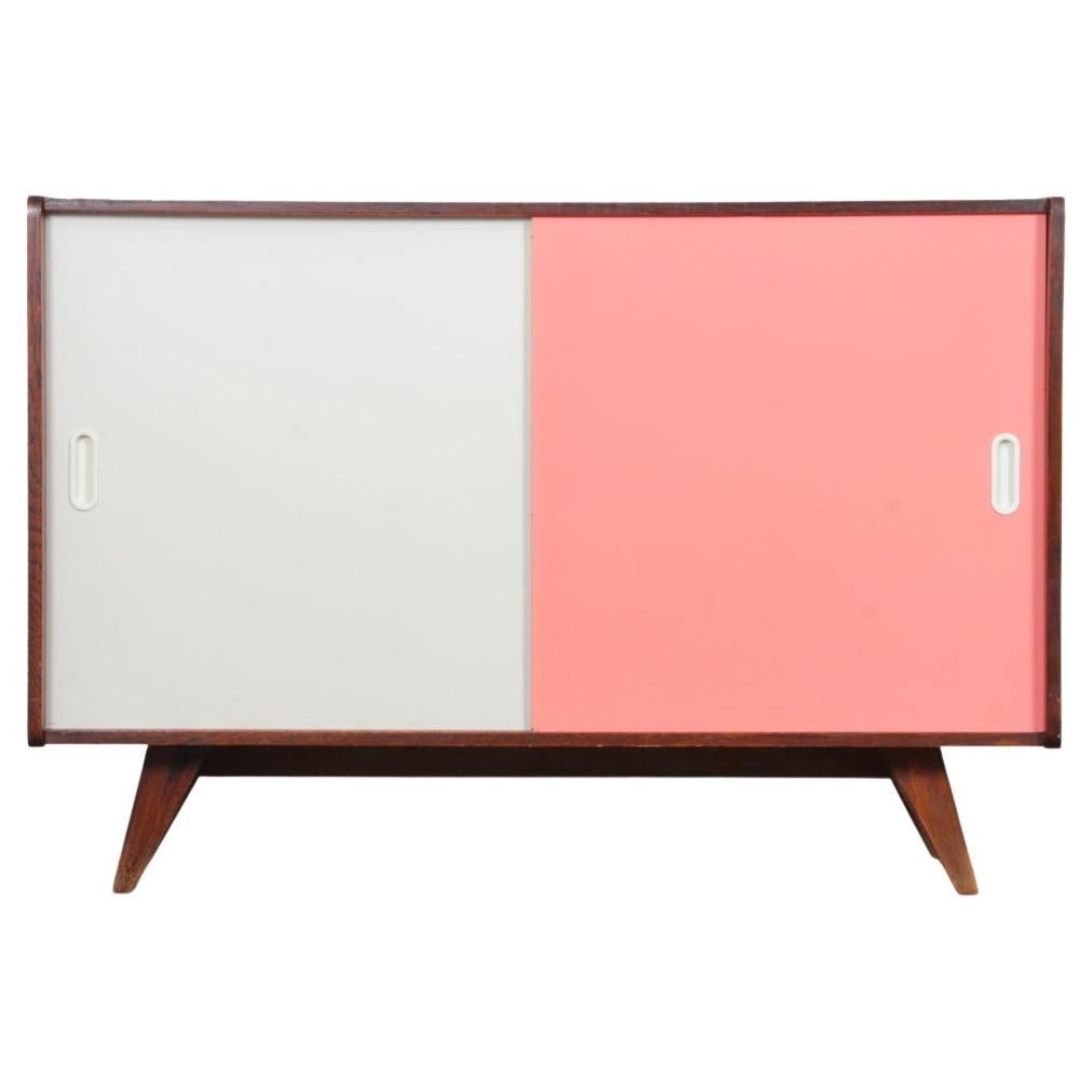 Cassapanca vintage in rovere scuro di Jiri Jiroutek, modello U-452, anni '60