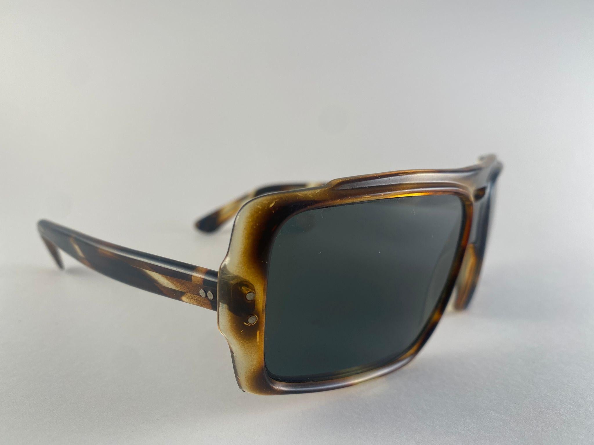 Vintage Dark Tortoise Übergroße Rechteckige 1970'S Frankreich Sonnenbrille im Angebot 1