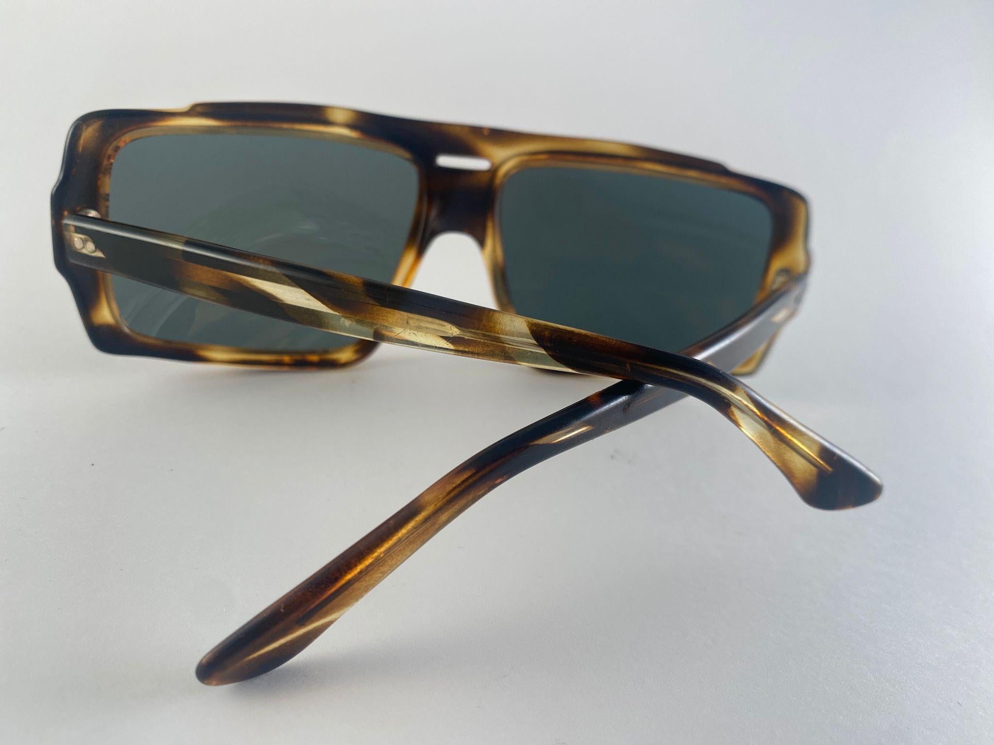 Vintage Dark Tortoise Übergroße Rechteckige 1970'S Frankreich Sonnenbrille im Angebot 2
