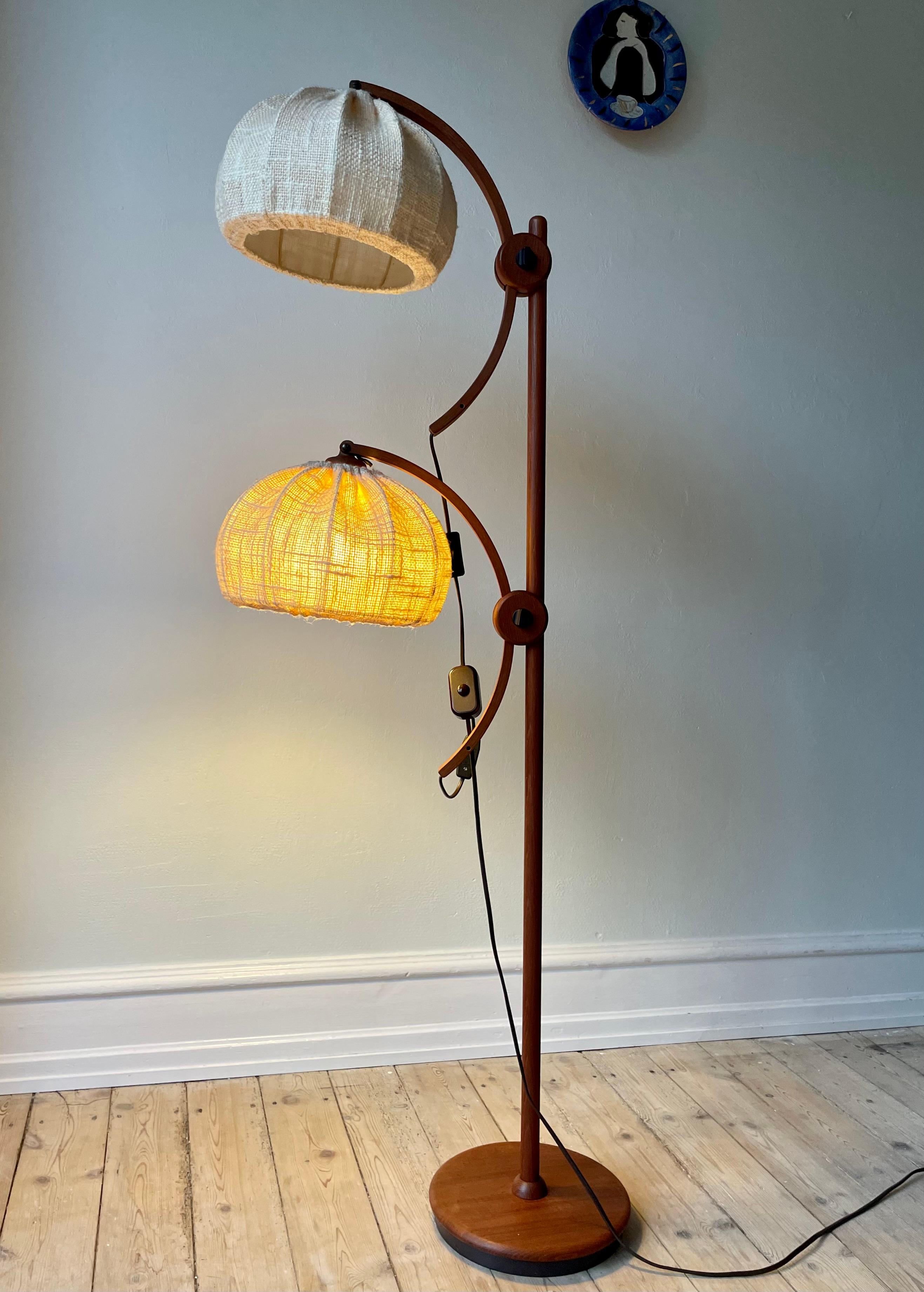 Vintage Dark Wood Adjustable Floor Lamp with Fabric Shades, 1960s For Sale 11