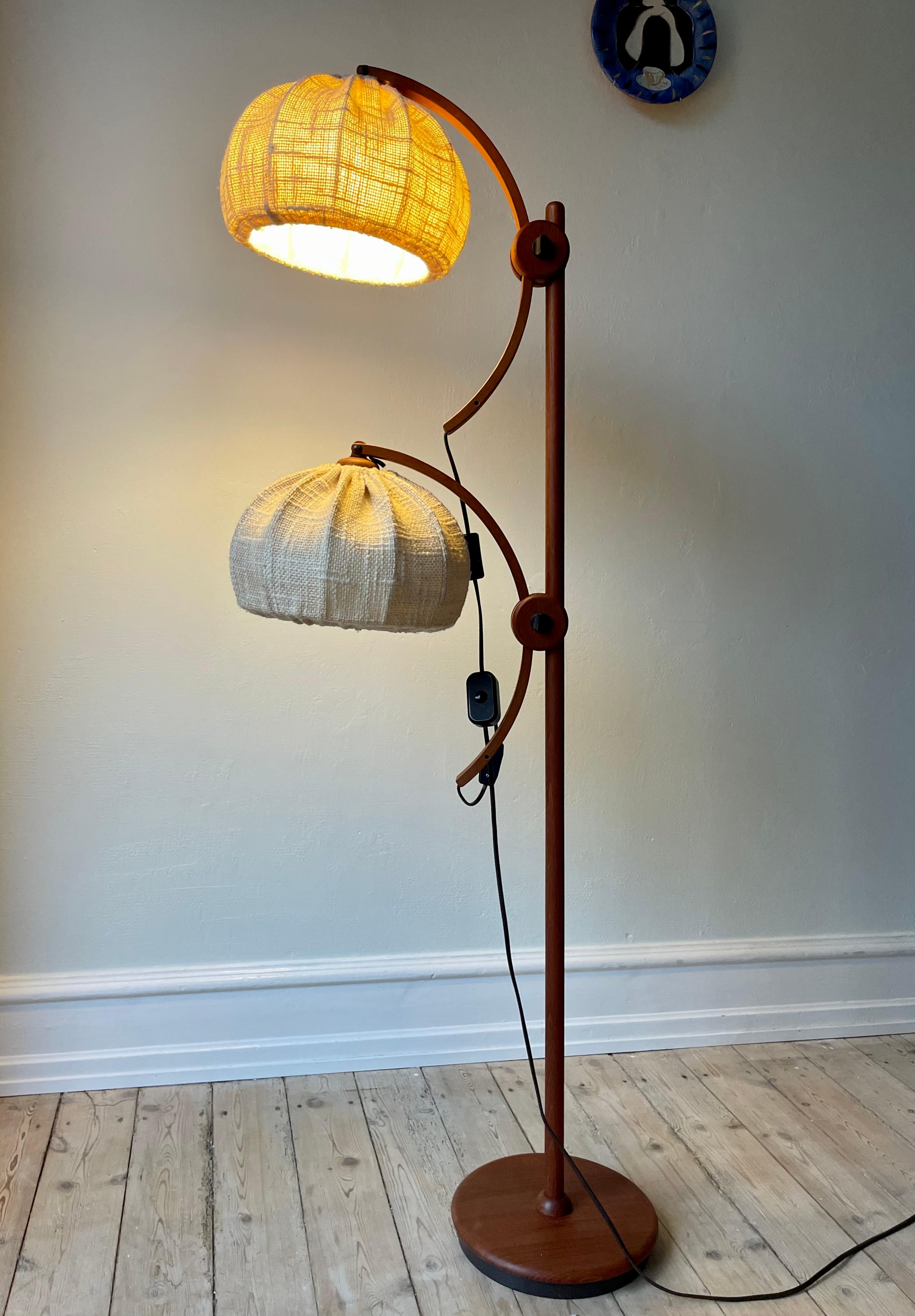 Vintage Dark Wood Adjustable Floor Lamp with Fabric Shades, 1960s For Sale 12