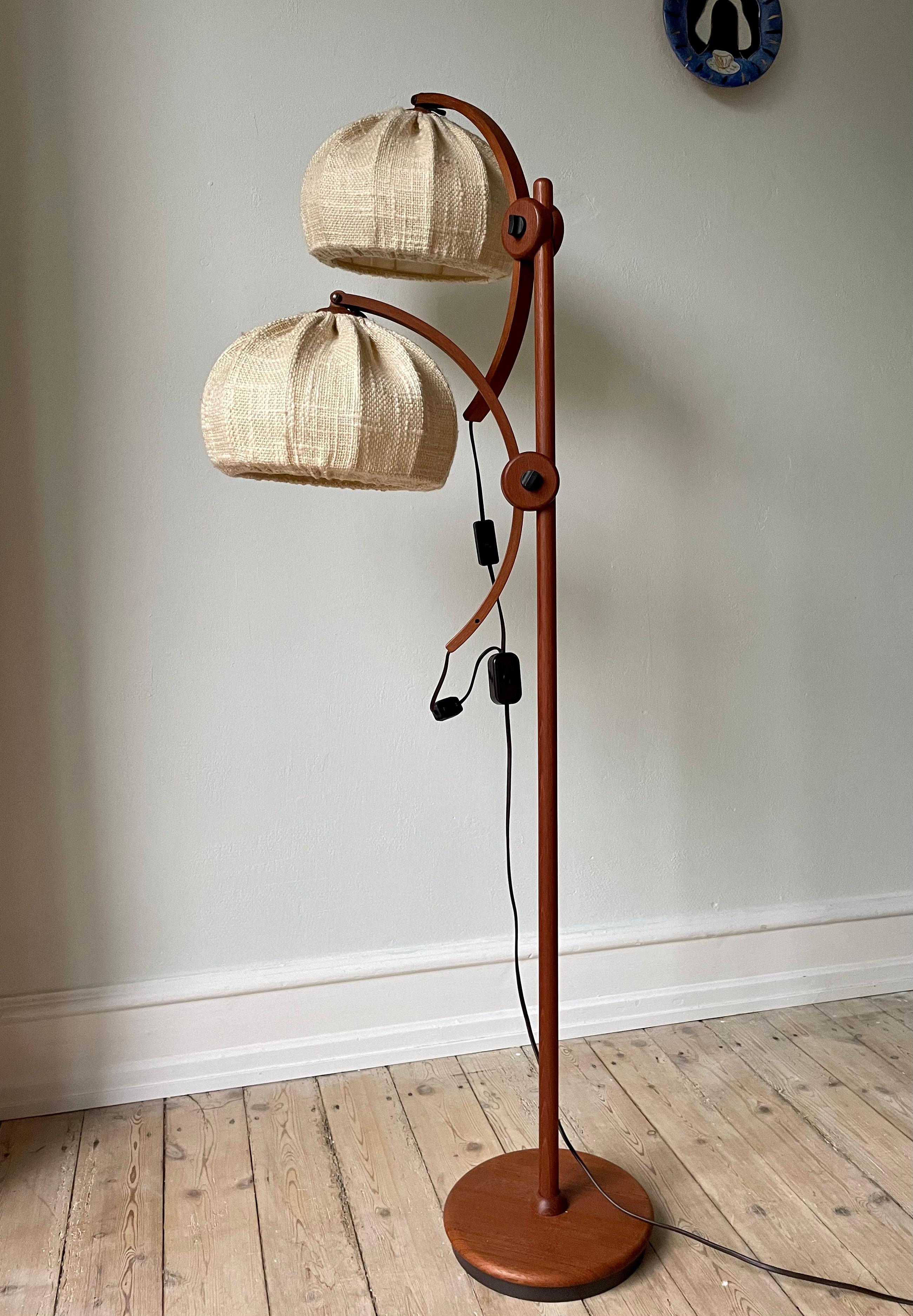 20th Century Vintage Dark Wood Adjustable Floor Lamp with Fabric Shades, 1960s For Sale