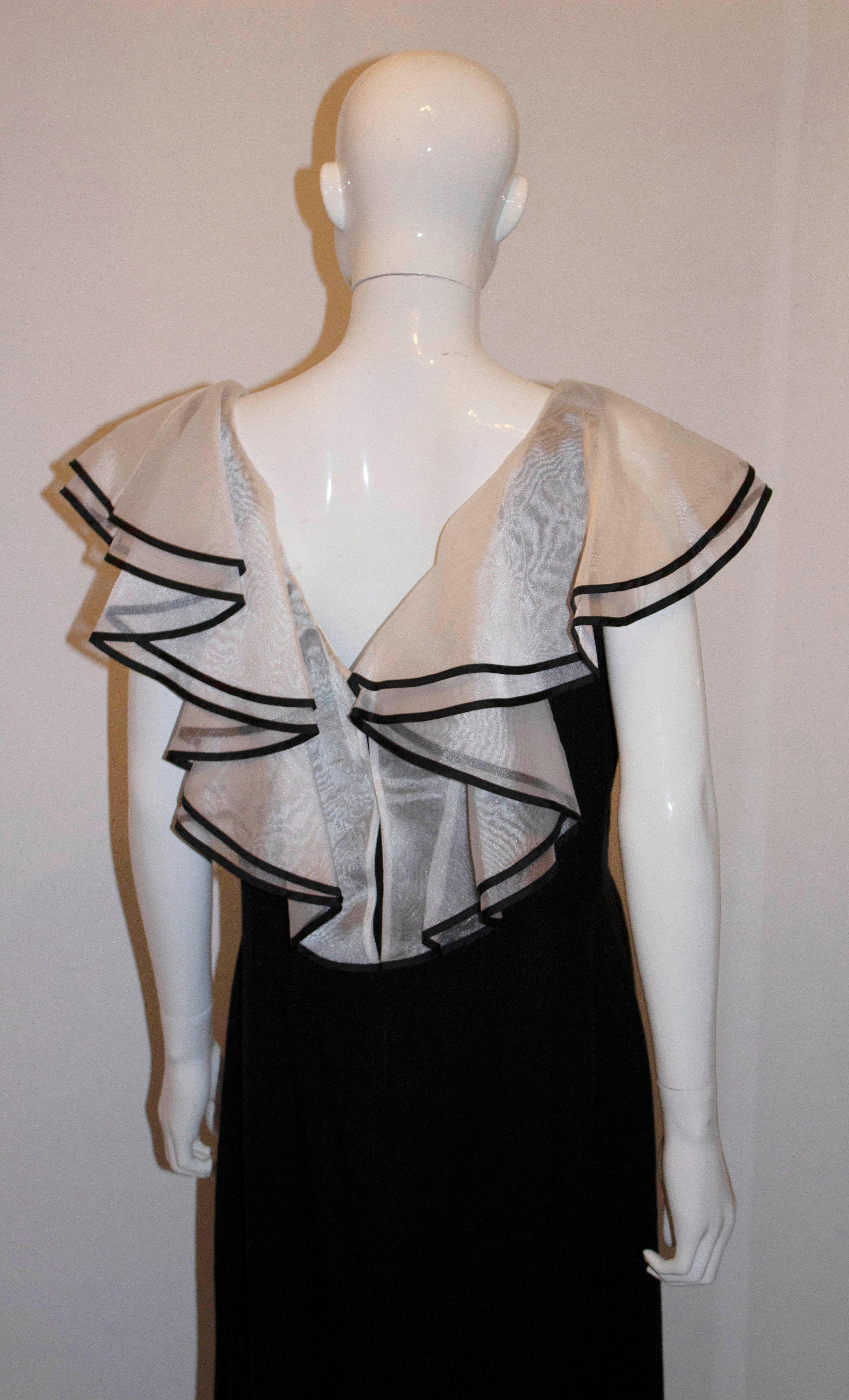 Vintage David Butler Evening Gown with Organza Frill In Good Condition For Sale In London, GB