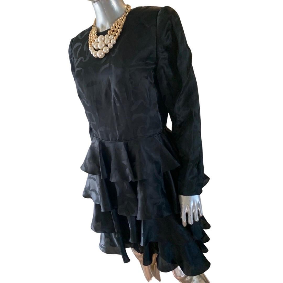 Vintage David Hayes LBD Silk Jacquard Tiered Ruffle Cocktail Dress, NWT In Excellent Condition For Sale In Palm Springs, CA