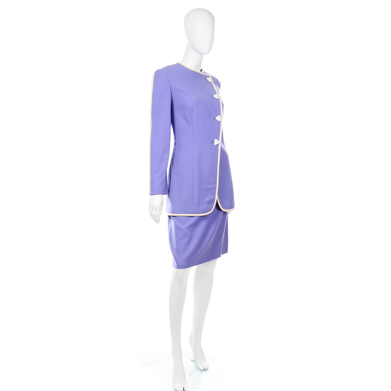 Vintage David Hayes Periwinkle Purple Jacket & Skirt Suit w Shell Buttons In Excellent Condition In Portland, OR