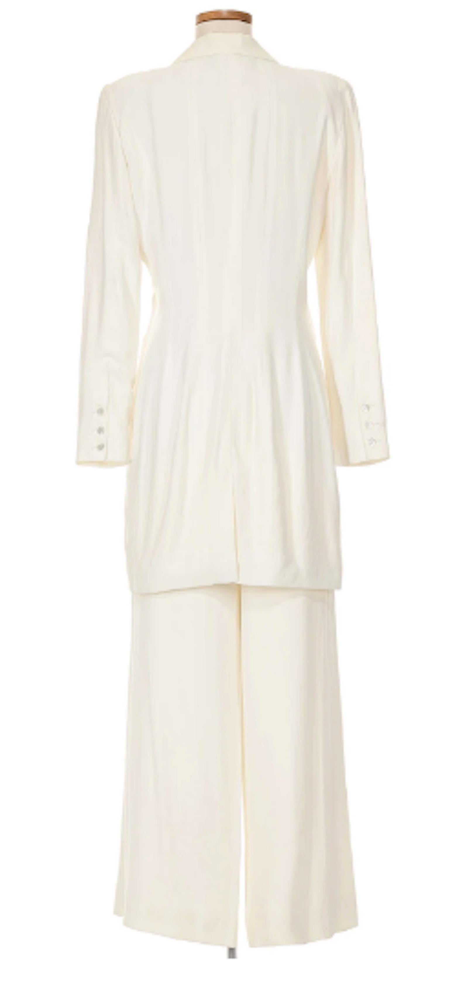 Vintage David Rodriguez White Pantsuit  In Excellent Condition For Sale In New York, NY