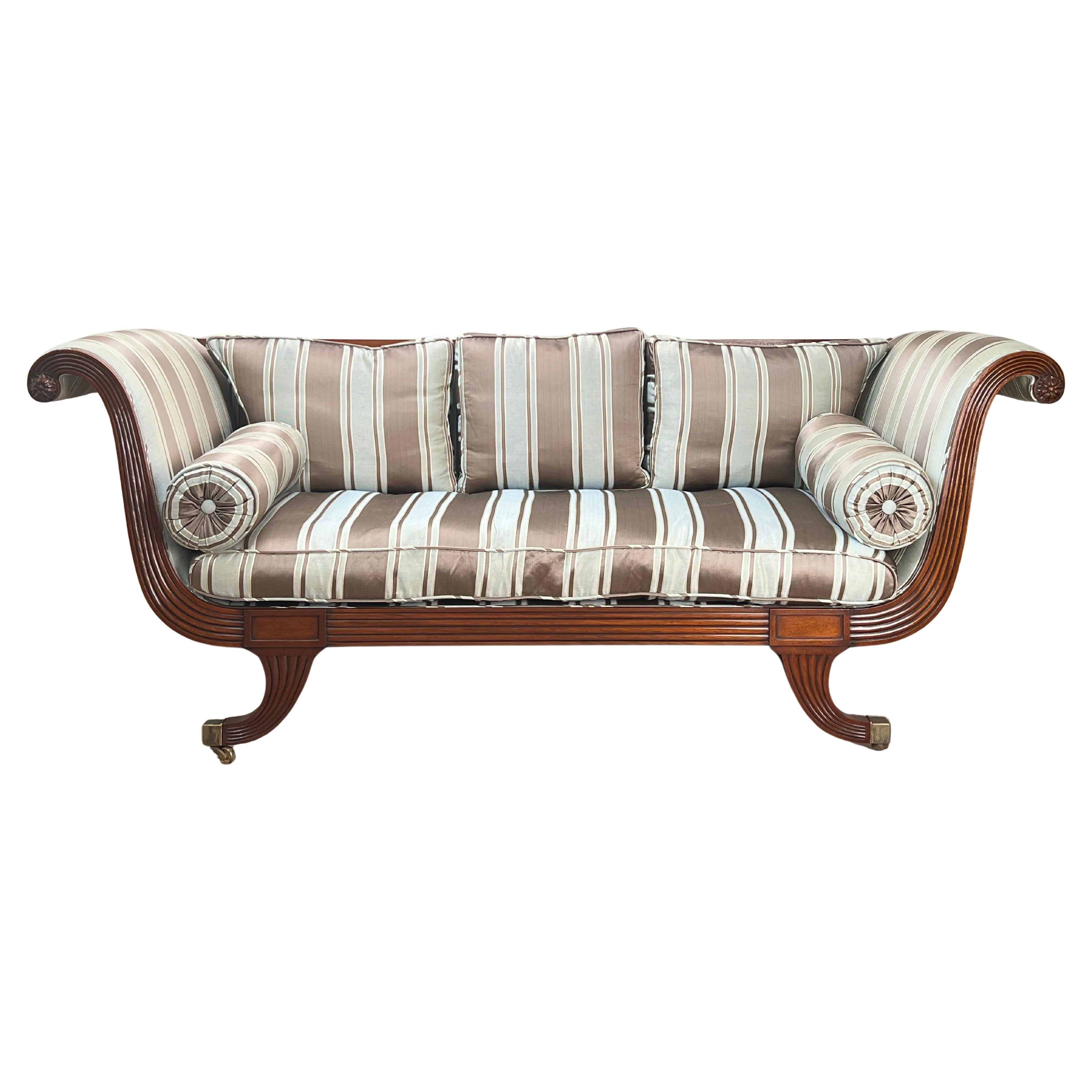 Divano vintage in stile Reggenza in mogano di David Salmon Furnishers