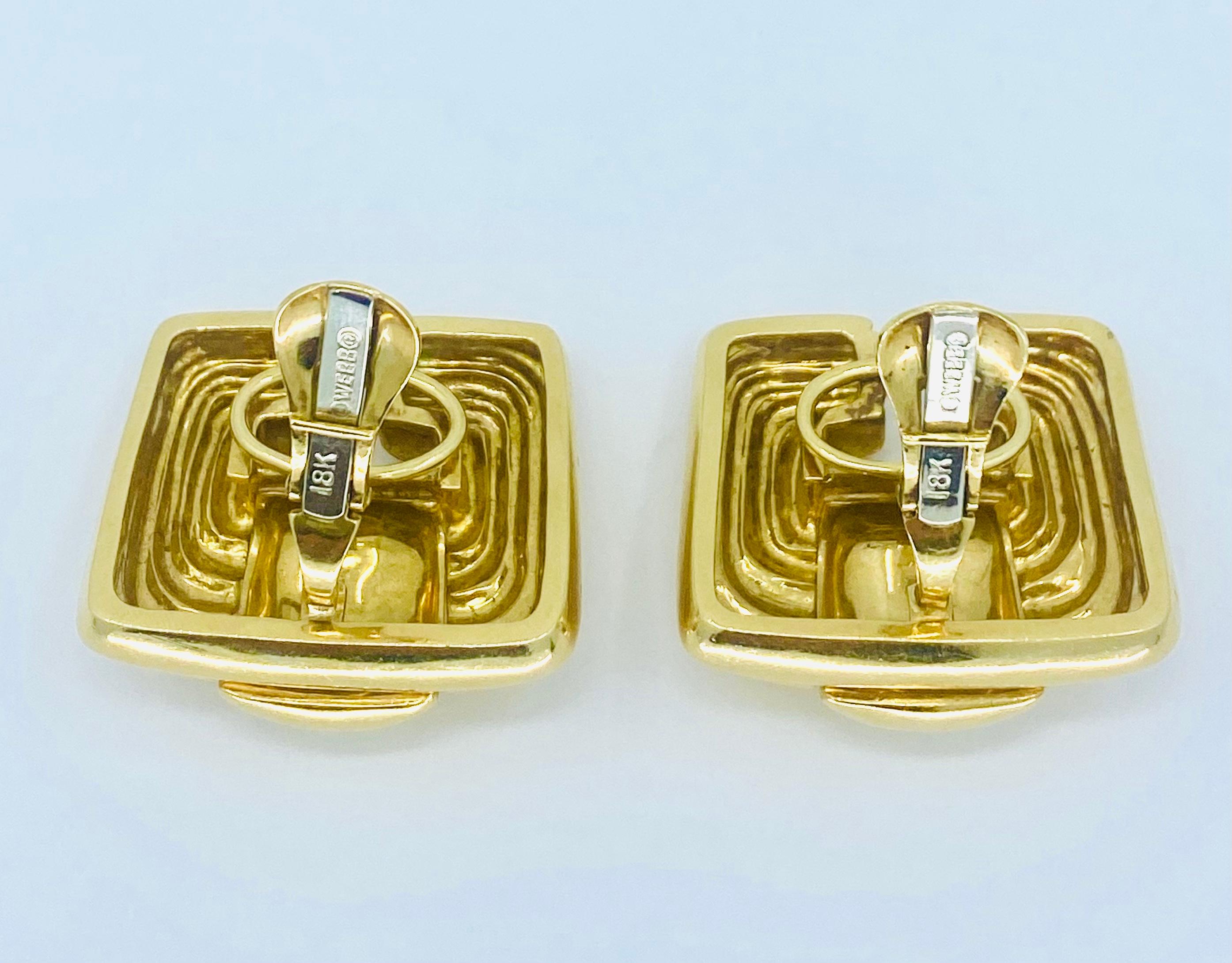 Vintage David Webb 18k Gold Earrings In Excellent Condition In Beverly Hills, CA
