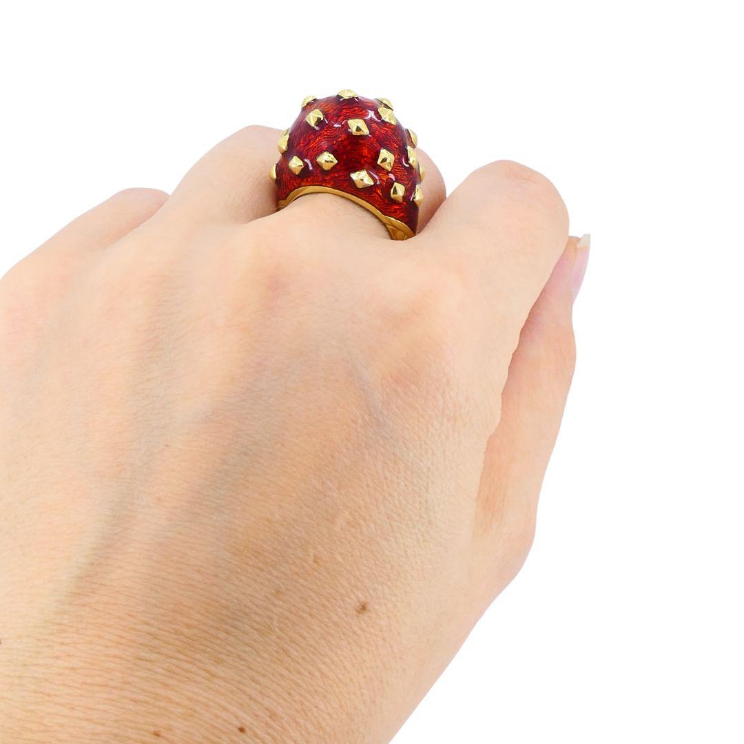 Bague de cocktail vintage David David Goldes 18k avec dôme en émail Bon état - En vente à Beverly Hills, CA