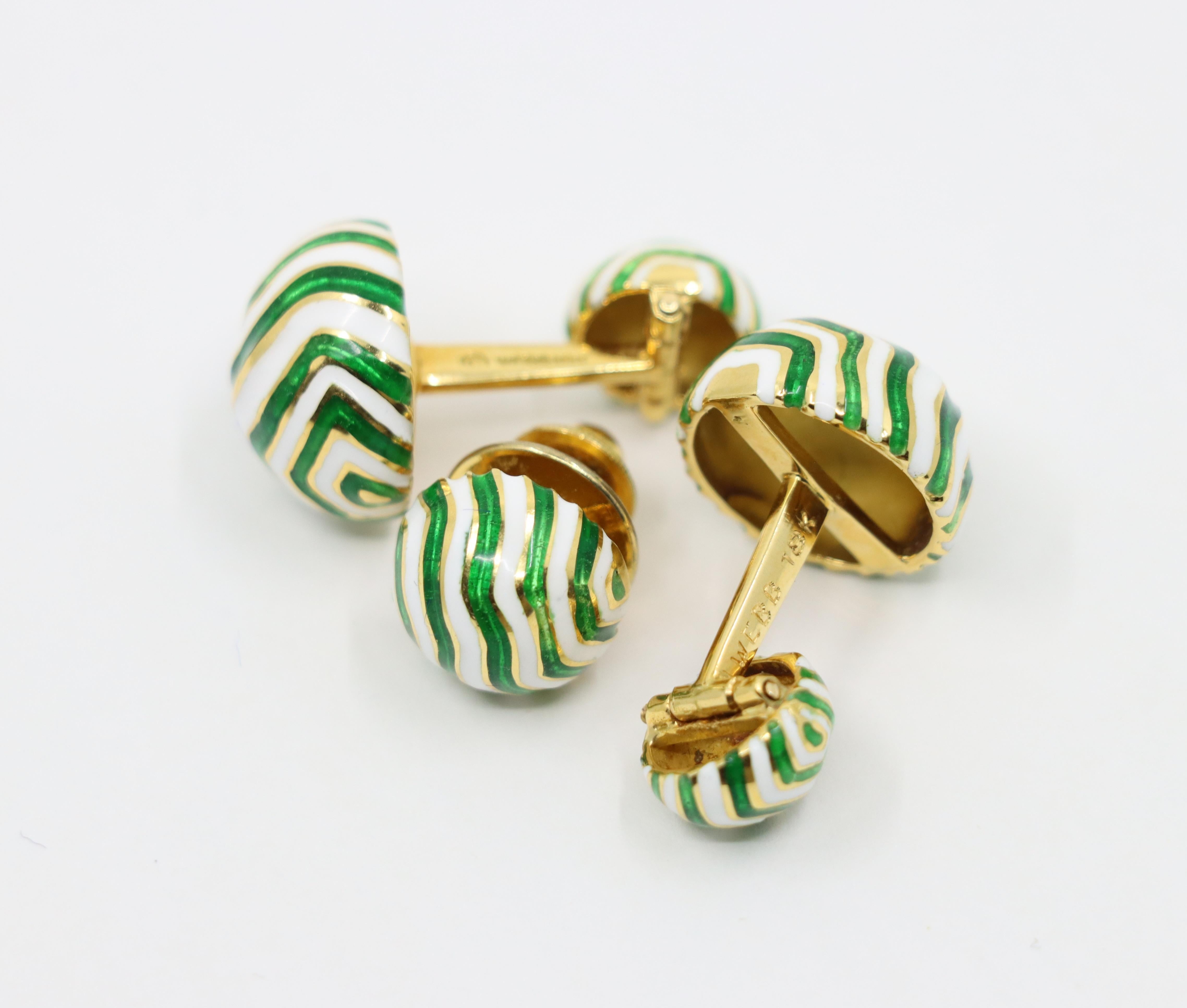 Gemelli vintage David Webb in oro 18 carati con smalto verde e bianco in vendita 8