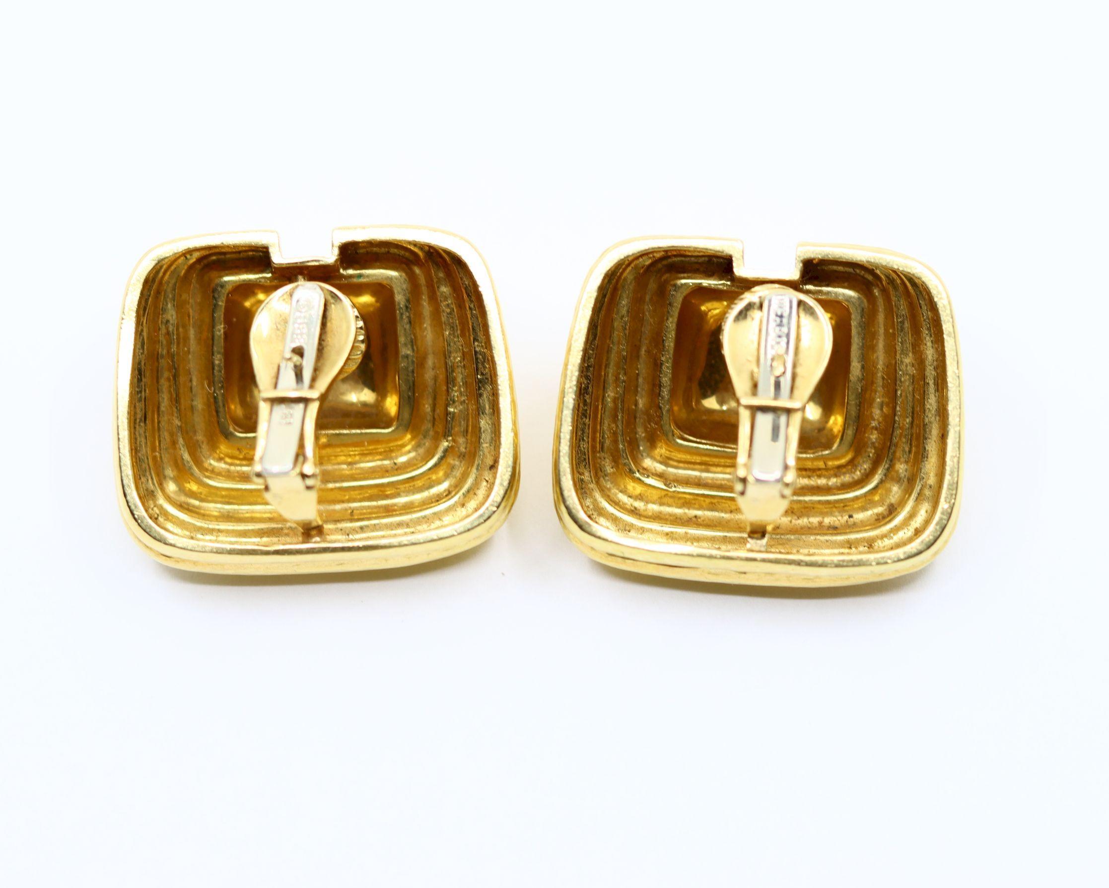 Vintage David Webb 18K Gold Textured Earring For Sale 3