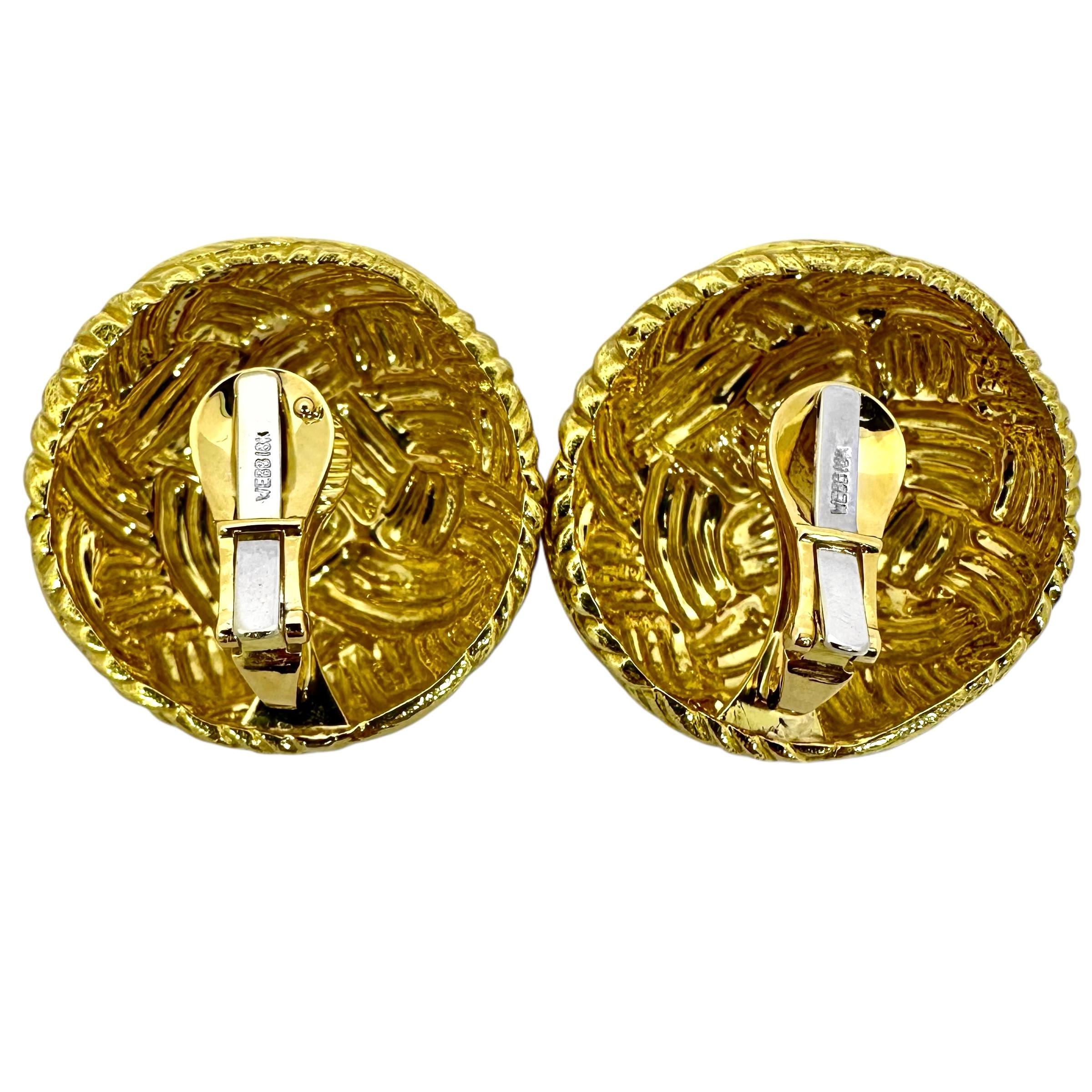 Vintage David Webb 18K Gelbgold Kuppel Ohrringe 1,25 Zoll im Durchmesser im Zustand „Hervorragend“ im Angebot in Palm Beach, FL