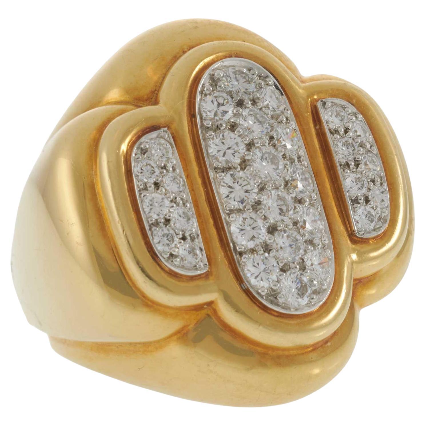 Vintage David Webb 18KT Yellow Gold Diamond Ring with Platinum Shank For Sale