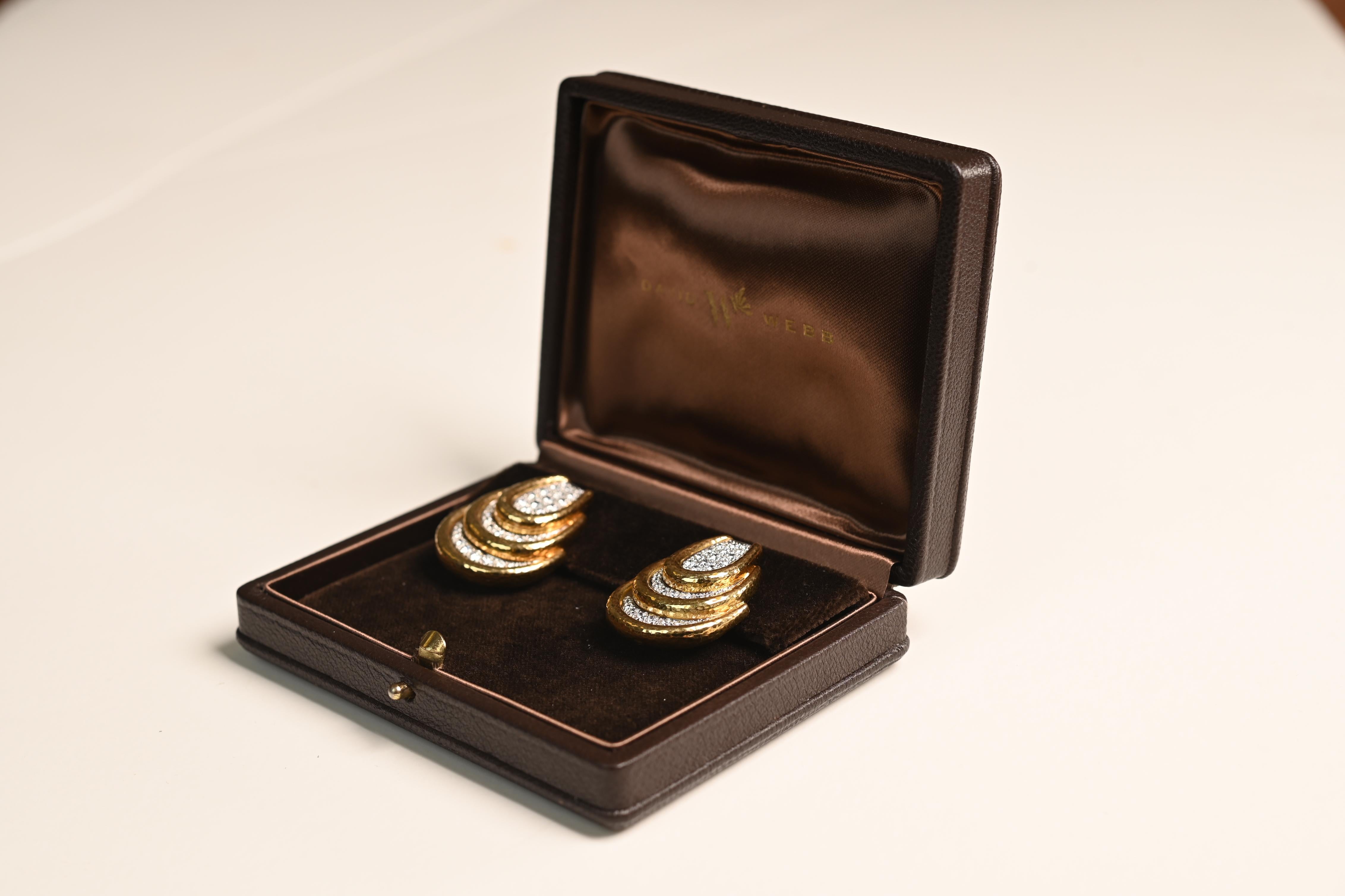 Art Deco Vintage David Webb (Approx 2.9-Carats) Diamond and Gold Earrings 18K Yellow Gold For Sale