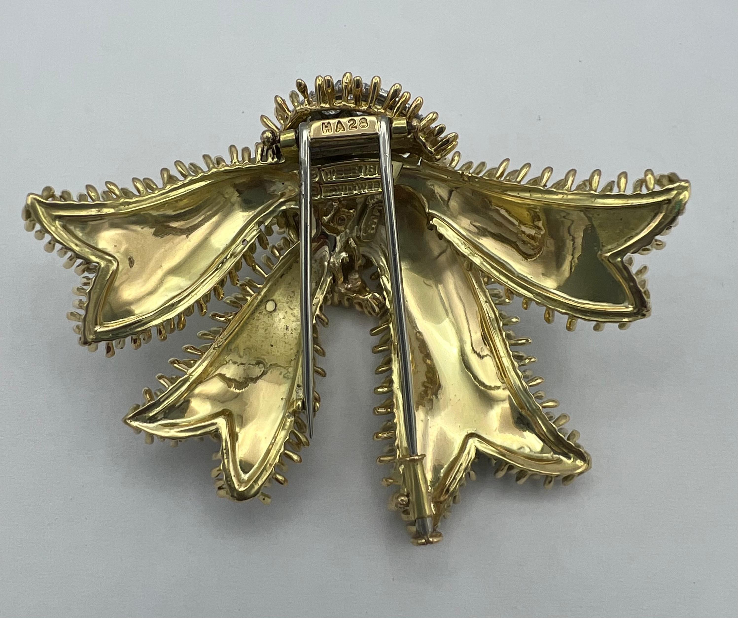 David Webb Broche vintage en forme de ruban avec nœud papillon en diamants et émail  en vente 1