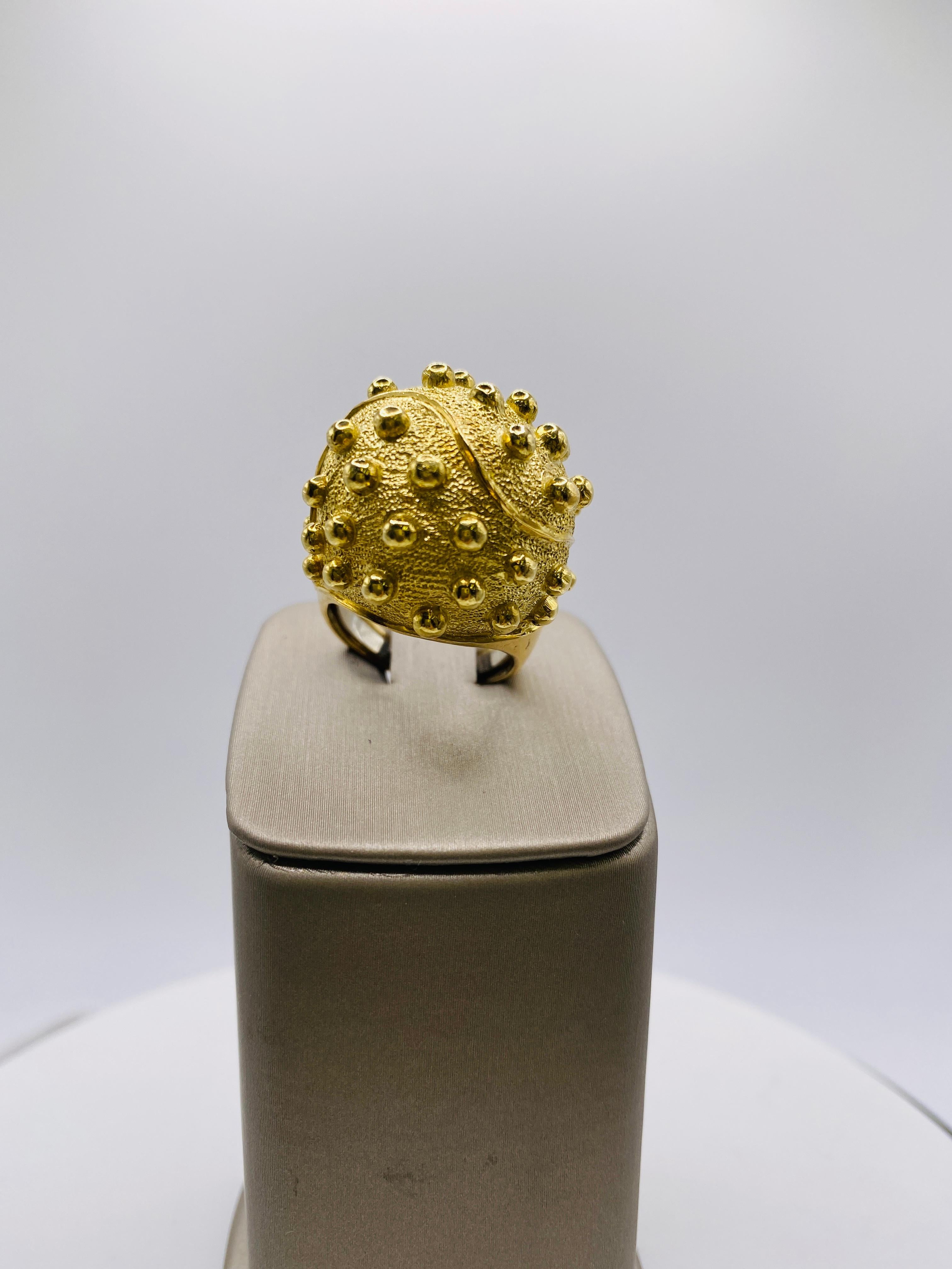 David Webb: Kuppelring mit erhabenen goldenen Punkten 1
