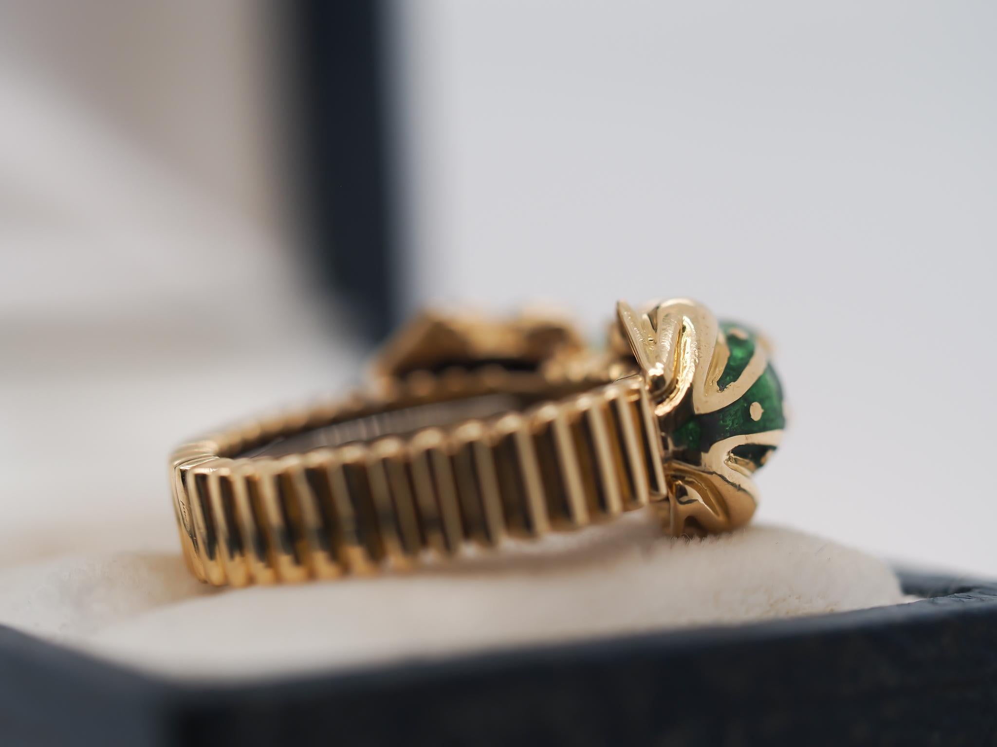 Vintage David Webb Double Frog Ring in 18K Yellow Gold For Sale 2