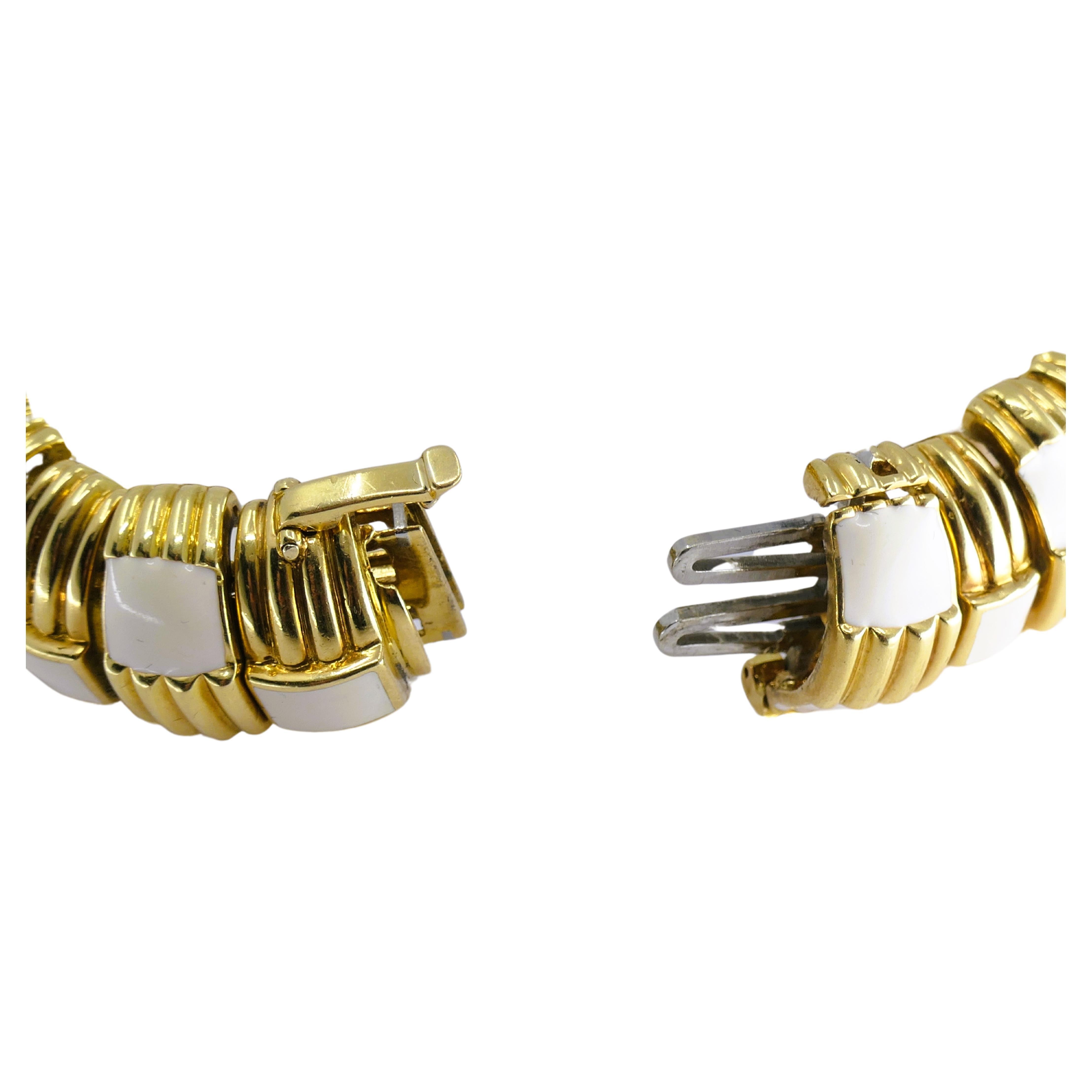 Vintage David Webb Gold-Armband Weiß Emaille Estate Jewelry im Angebot 3