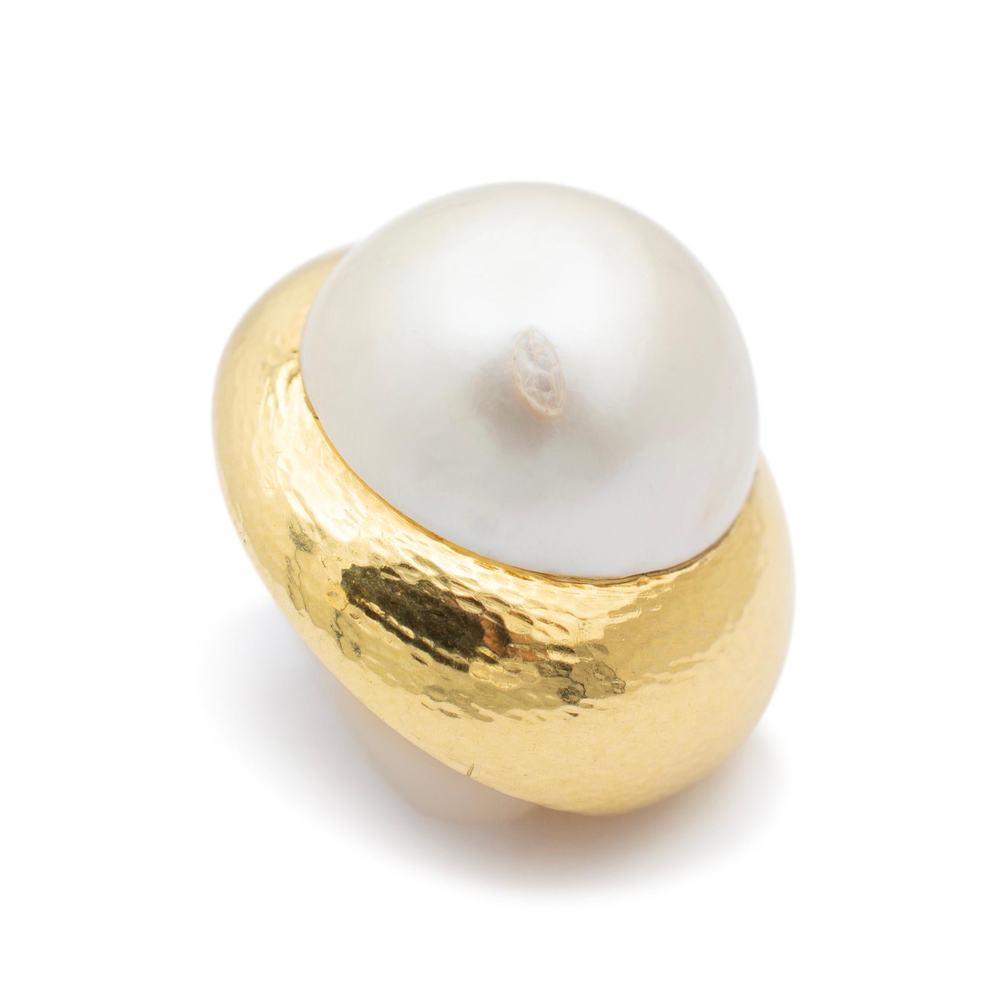 Brand: David Webb

Gender: Ladies

Metal Type: 18K Yellow & White Gold

Diameter: 1.00 Inches

Weight: 40.41 grams

Ladies 18K white & yellow gold pearl clip-on stud earrings. Engraved with 