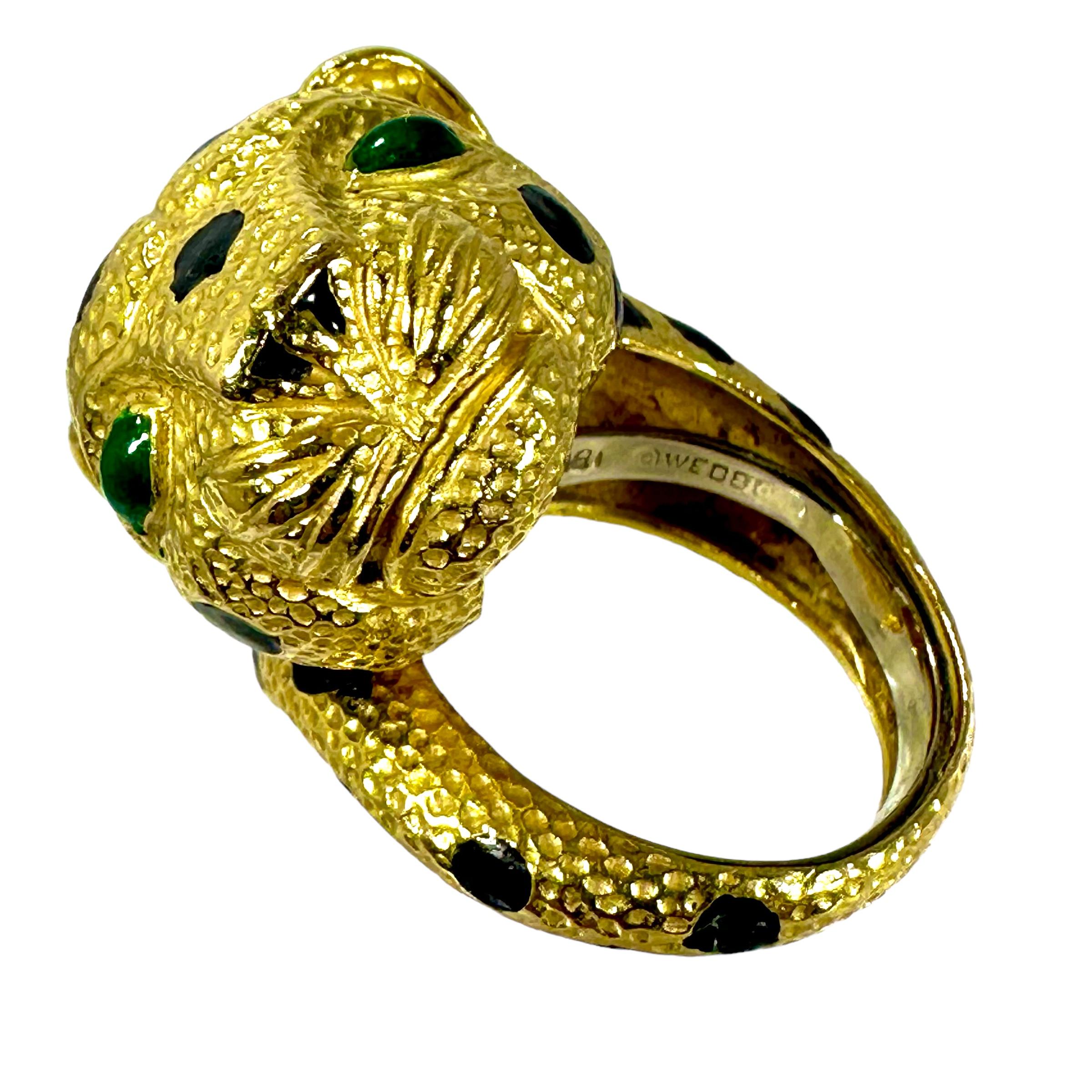 Modern Vintage David Webb Leopard Ring in 18K Yellow Gold and Enamel For Sale