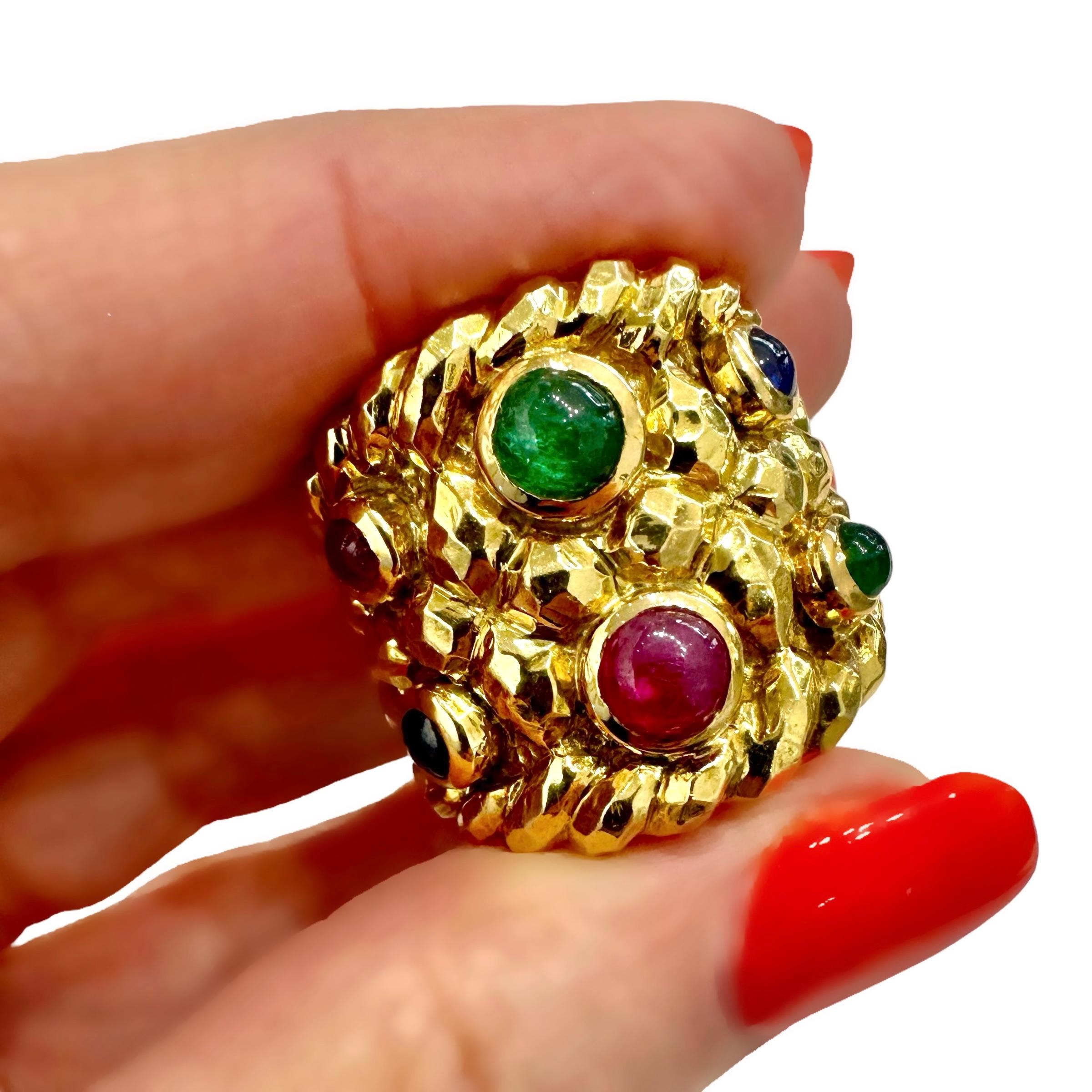 Vintage David Webb Yellow Gold Emerald, Sapphire and Ruby Ring 5