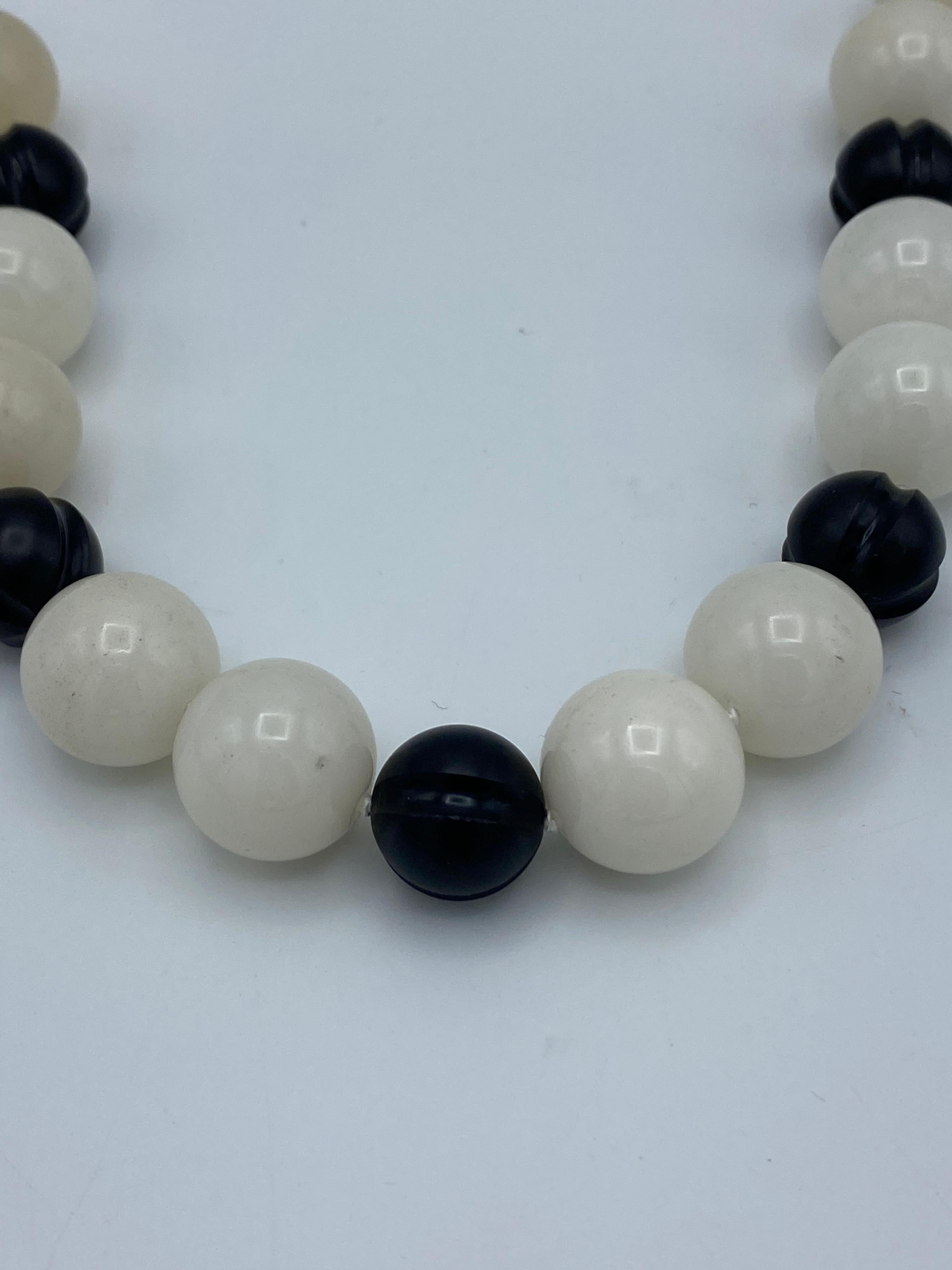 Women's or Men's Vintage David Webb Yellow Gold, Onyx and Quartz Bead Necklace