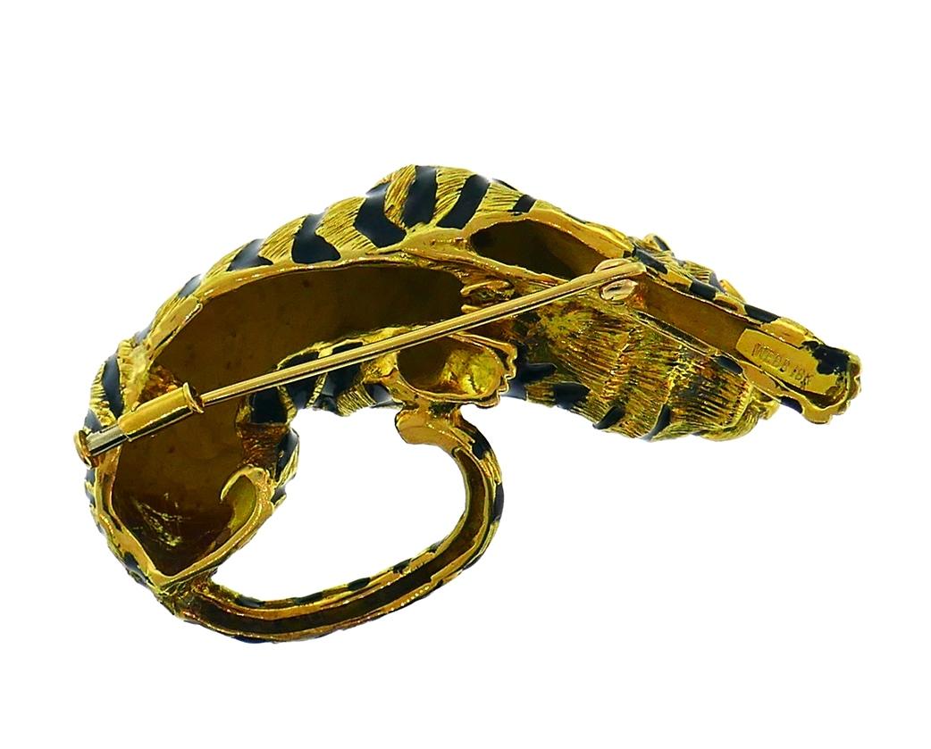 Vintage David Webb Yellow Gold Tiger Pin Brooch Clip Black Enamel Emerald 3