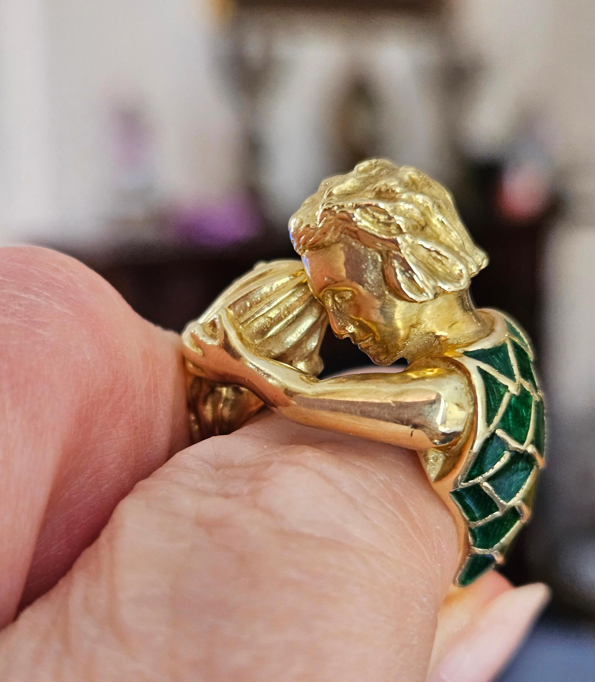 Vintage David Webb’s Aquarius Zodiac 18K Yellow Gold Green Enamel Ring, 1970s For Sale 6