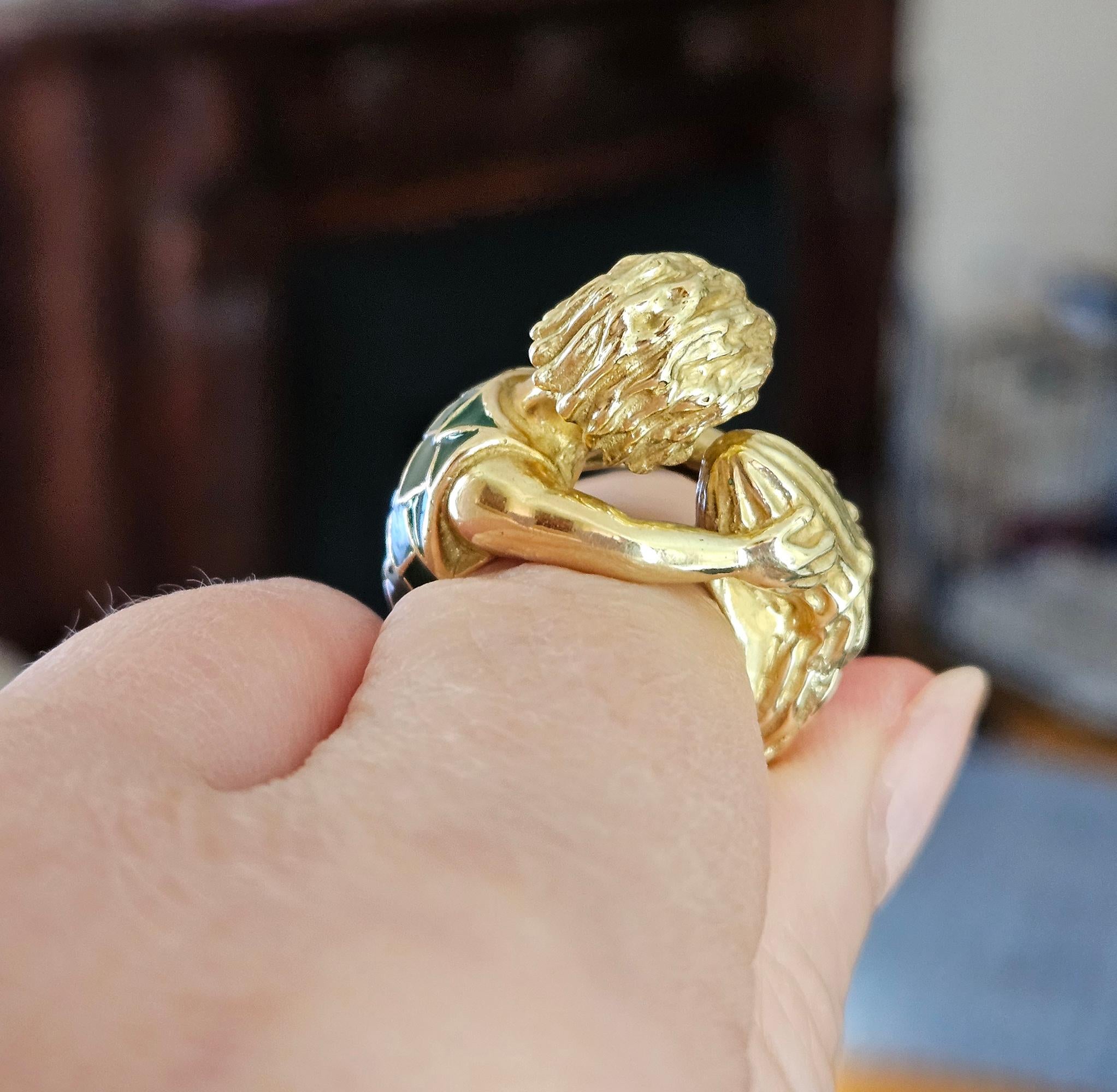 Vintage David Webb’s Aquarius Zodiac 18K Yellow Gold Green Enamel Ring, 1970s For Sale 9
