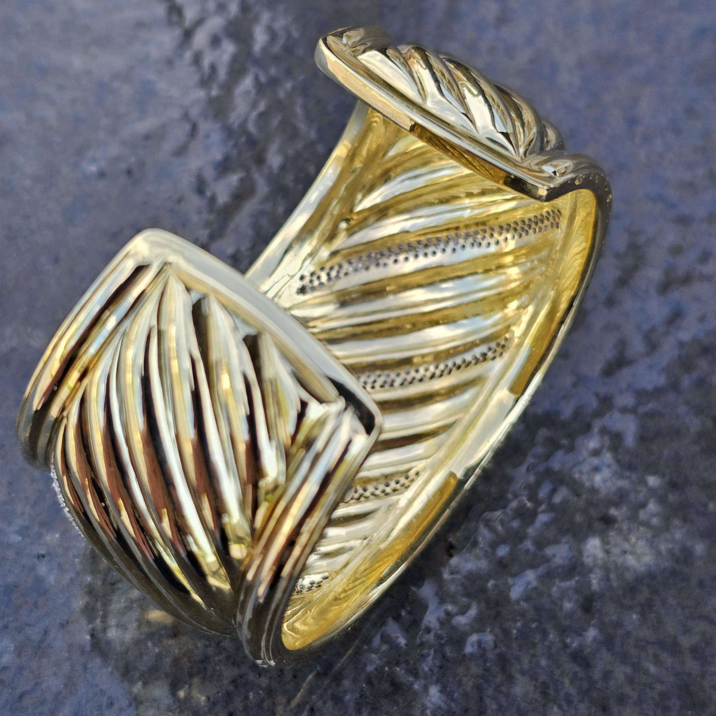 David Yurman d'epoca in oro massiccio 112g 18k Bracciale con 4 file di diamanti intagliati in vendita 3