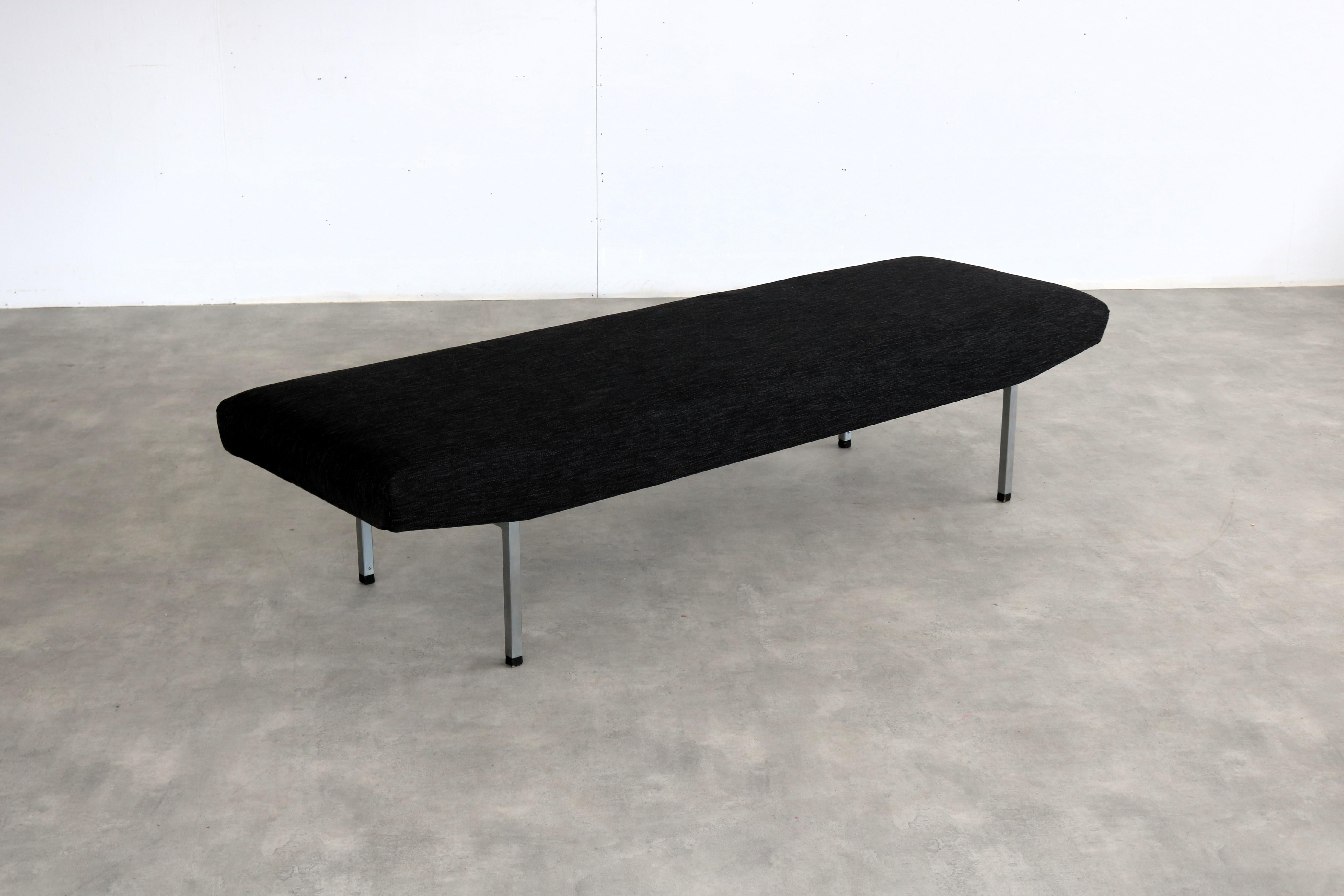 lit de jour vintage  banc  1960s  période  1960s en vente 4