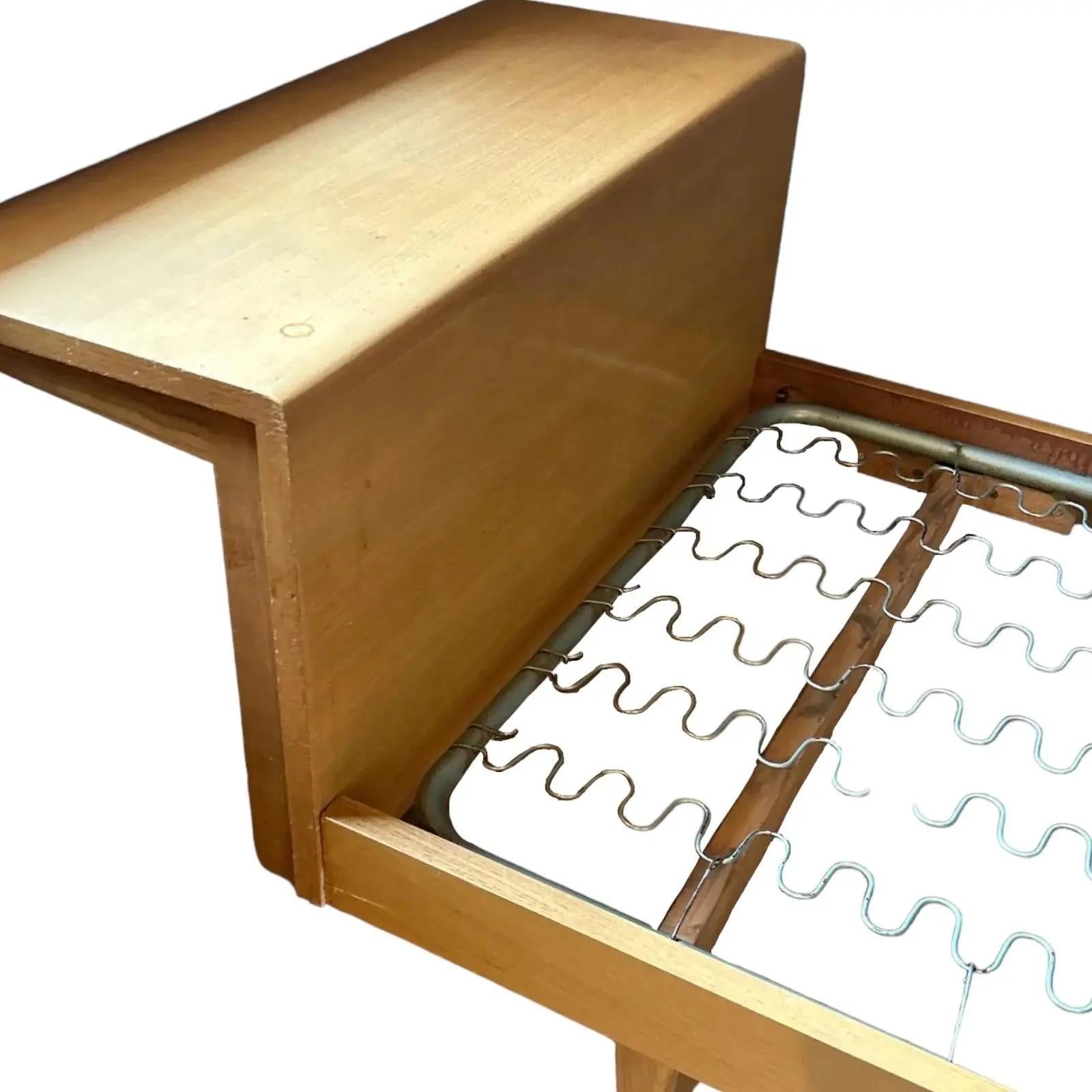 Vintage-Tagesbett von a.r.p. Atelier De Recherche Gips, Gips-Atelier, 1955 (Mitte des 20. Jahrhunderts) im Angebot