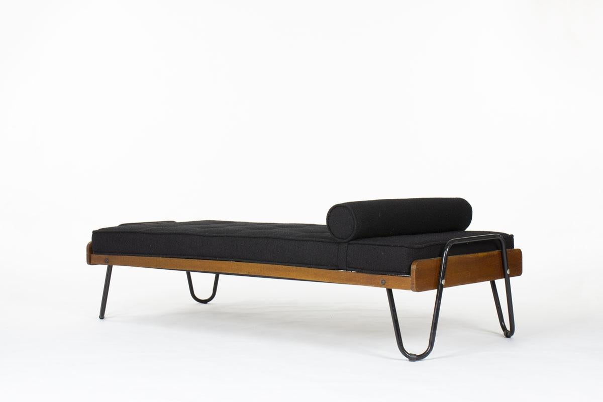 Daybed by French designer Jacques Hitier in the 50s
Structure in black lacquered metal and patinated oak
Mattress with headrest in foam covered by black terry fabric (new)