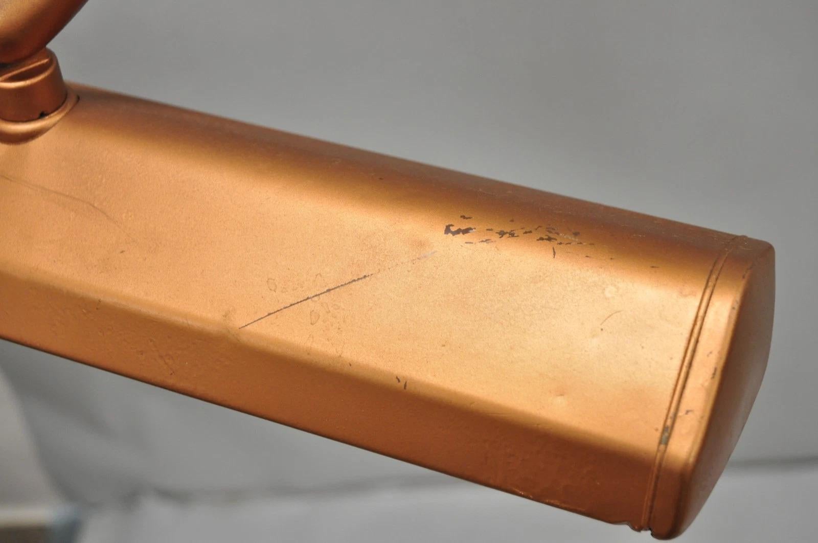 Vintage Dazor Lámpara de pie de metal regulable, alta y flotante, industrial y moderna Metal en venta