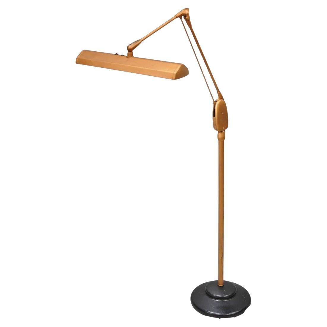 Vintage Dazor Lámpara de pie de metal regulable, alta y flotante, industrial y moderna en venta