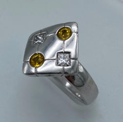 Vintage De Beers White Gold Diamond Geometric Ring