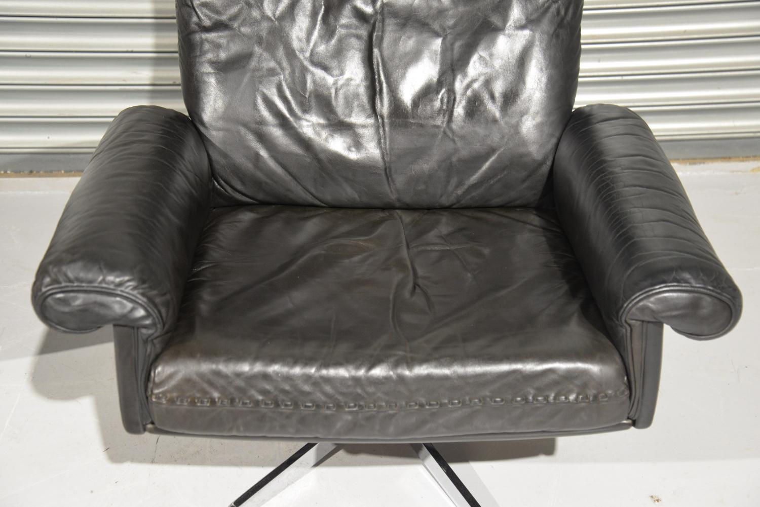 Vintage De Sede DS 31 High Back Leather Swivel Armchair with Ottoman, 1970s 6