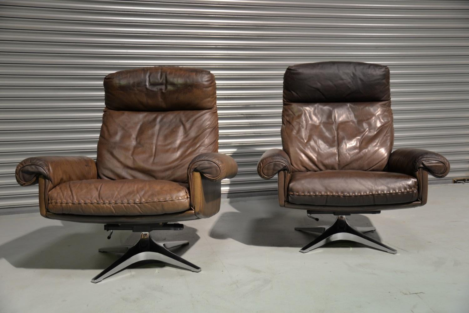 Mid-Century Modern Vintage De Sede DS 31 High-Back Swivel Lounge Armchairs 1970`s For Sale