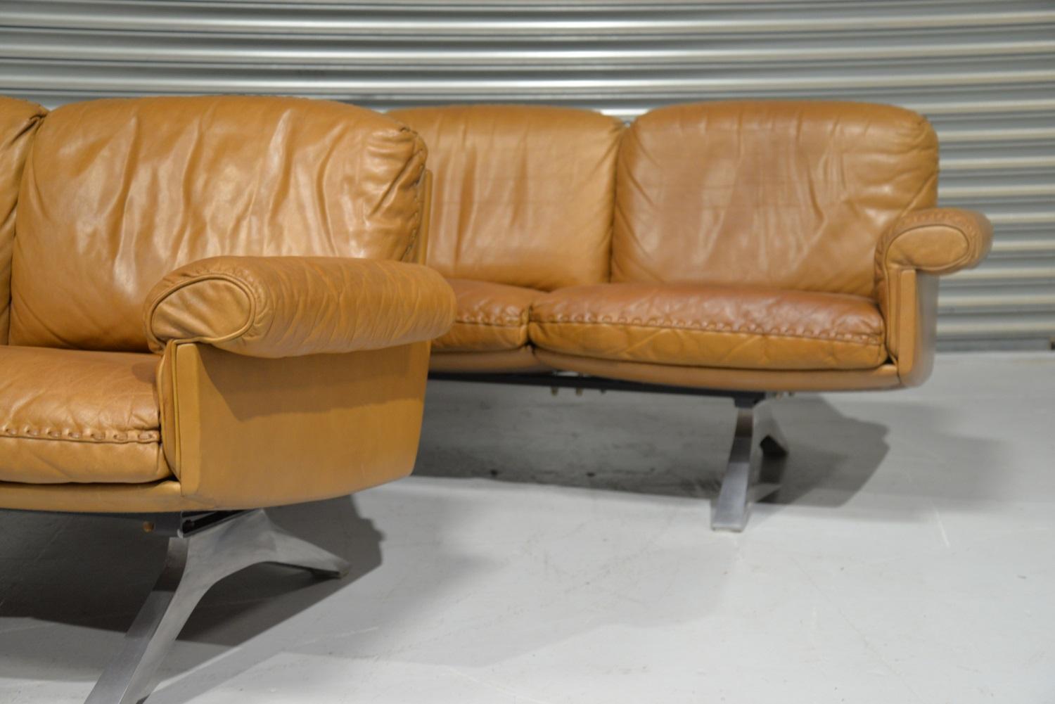Vintage De Sede DS 31 Leather Sofa and Loveseat, Switzerland 1970s For Sale 1