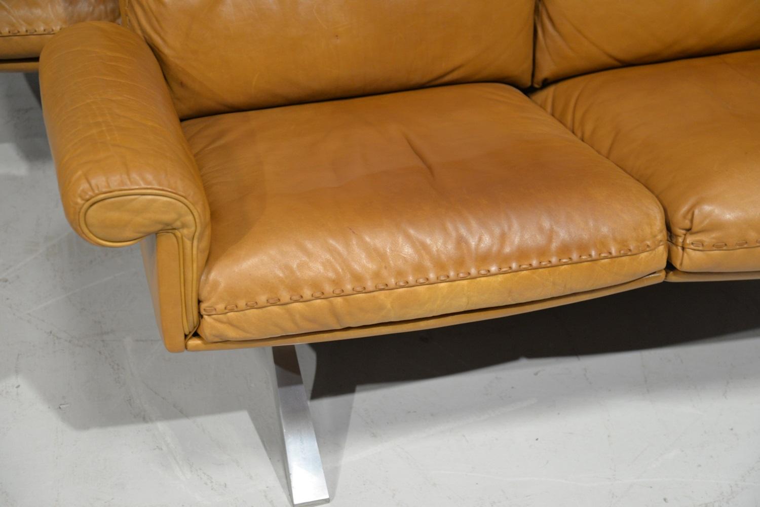 Vintage De Sede DS 31 Leather Sofa and Swivel Lounge Armchair, Switzerland 1970s 6