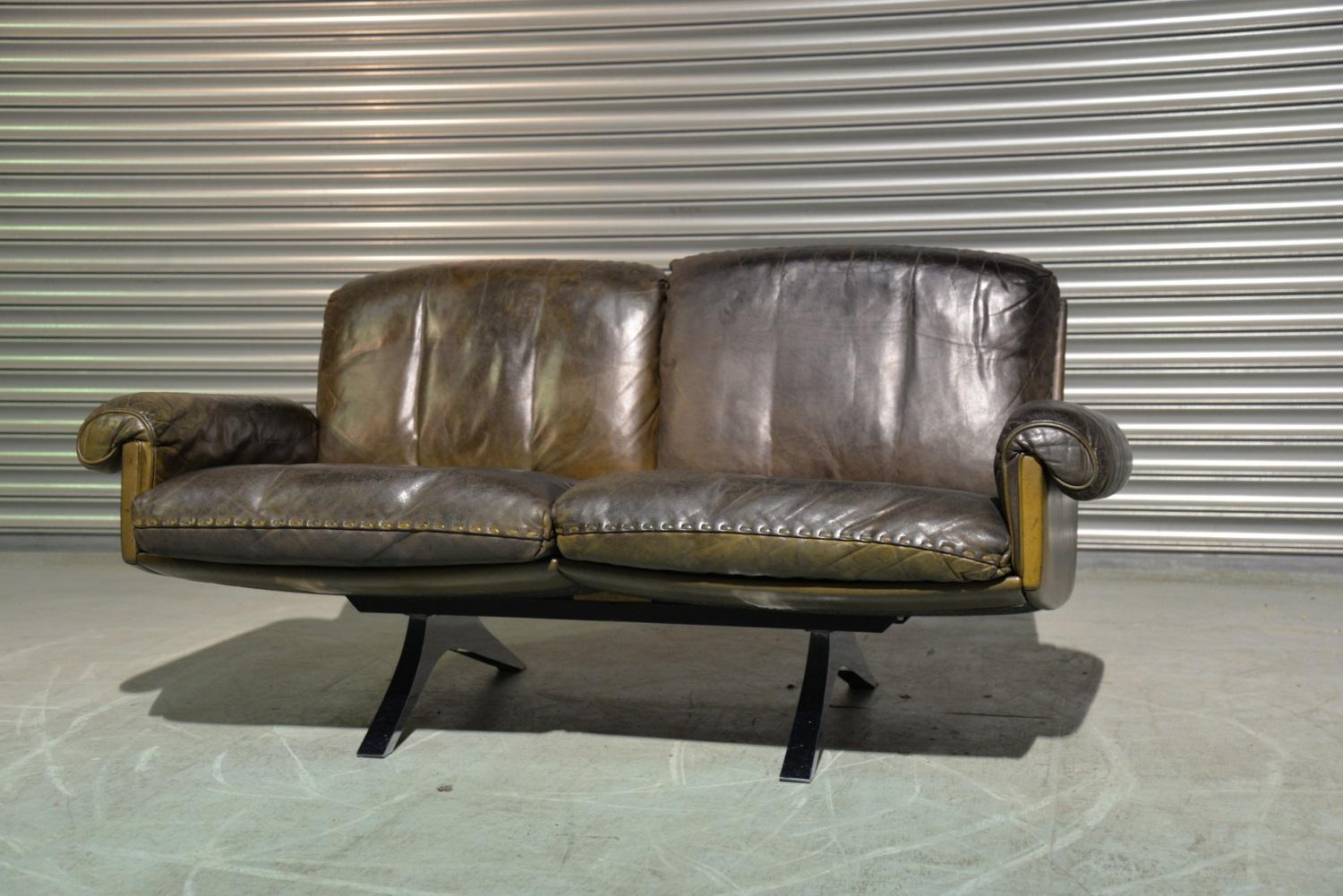 Swiss Vintage De Sede DS 31 Leather Two-Seat Sofa or Loveseat, Switzerland, 1970s For Sale