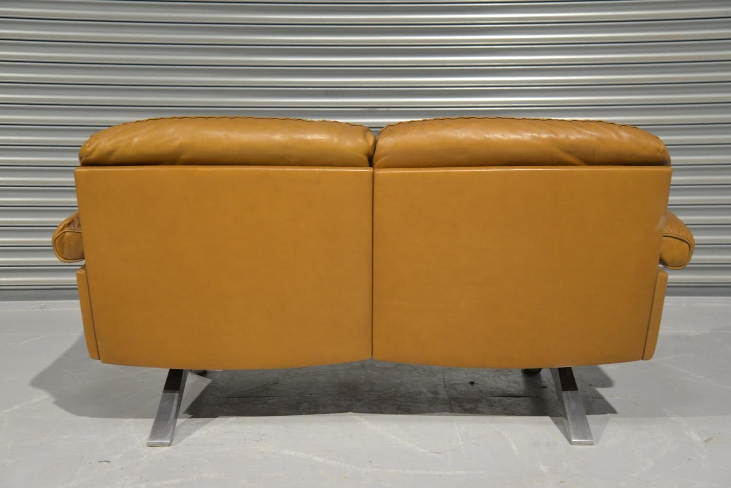 Late 20th Century Vintage De Sede DS 31 Leather Two-Seat Sofa or Loveseat, Switzerland, 1970s For Sale