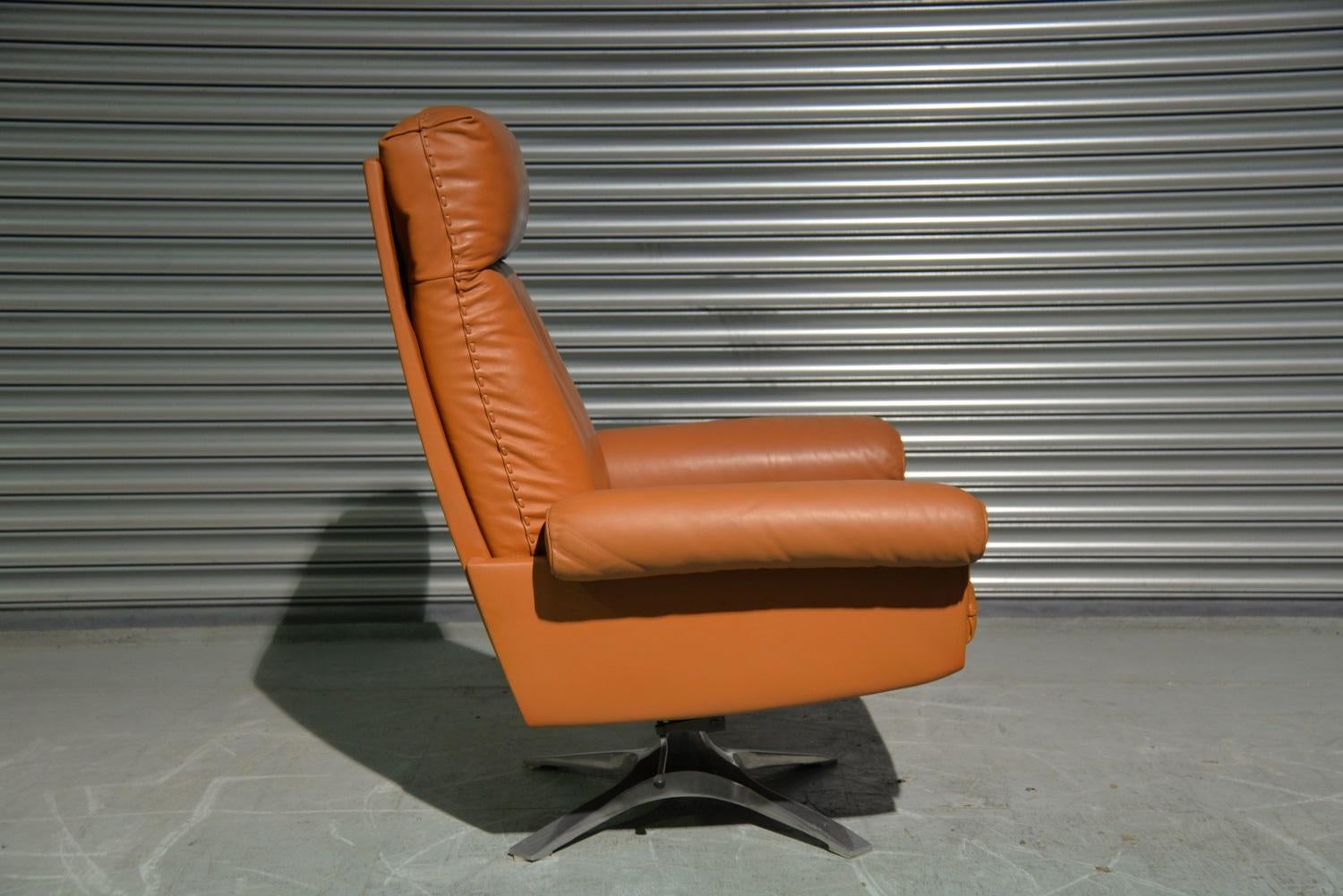 Aluminum Vintage De Sede DS 31 Swivel Lounge Armchair, Switzerland 1970s