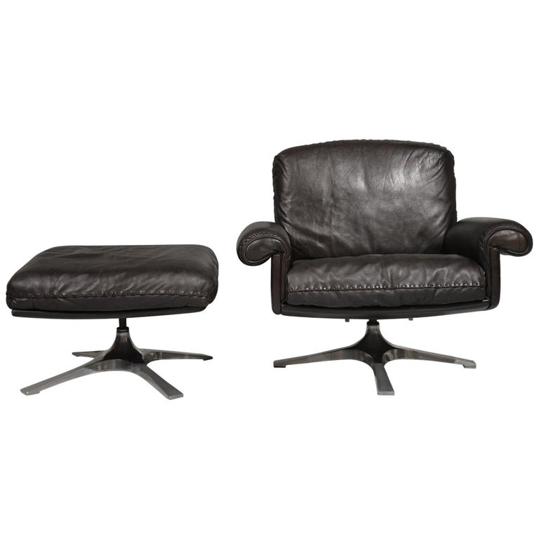 Swivel Chair And Ottomans 24 For Sale On 1stdibs