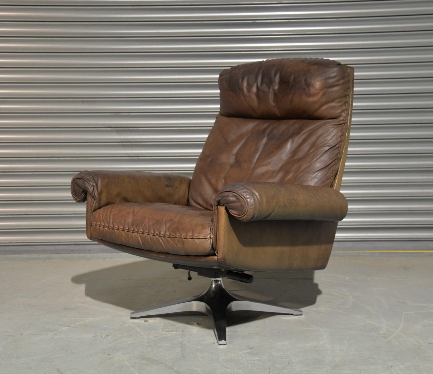 Late 20th Century Vintage De Sede DS 31 Swivel Lounge Armchair with Ottoman 1970`s