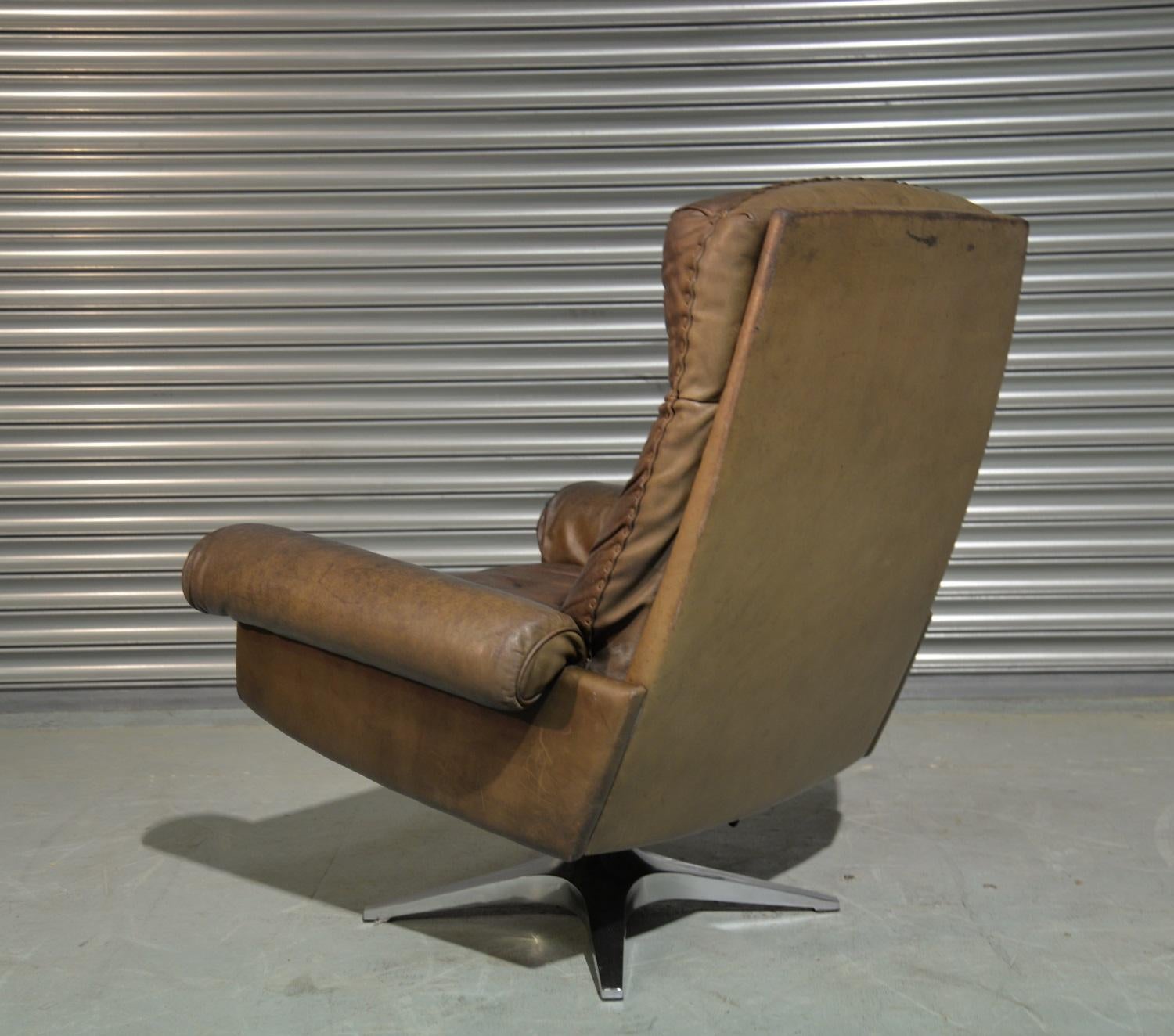 Leather Vintage De Sede DS 31 Swivel Lounge Armchair with Ottoman 1970`s