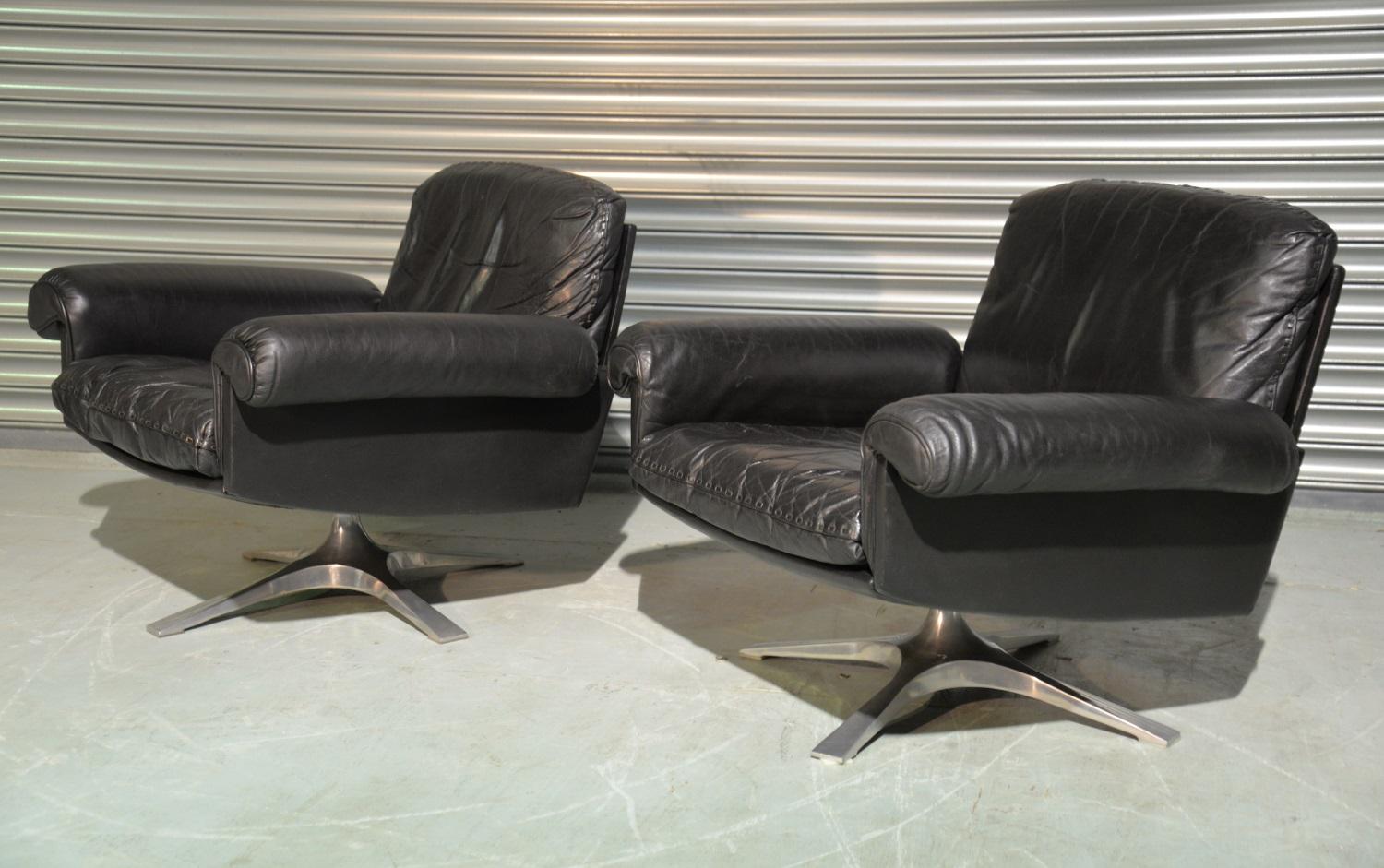 Mid-Century Modern Vintage De Sede DS 31 Leather Swivel Lounge Armchairs, Switzerland 1970s For Sale